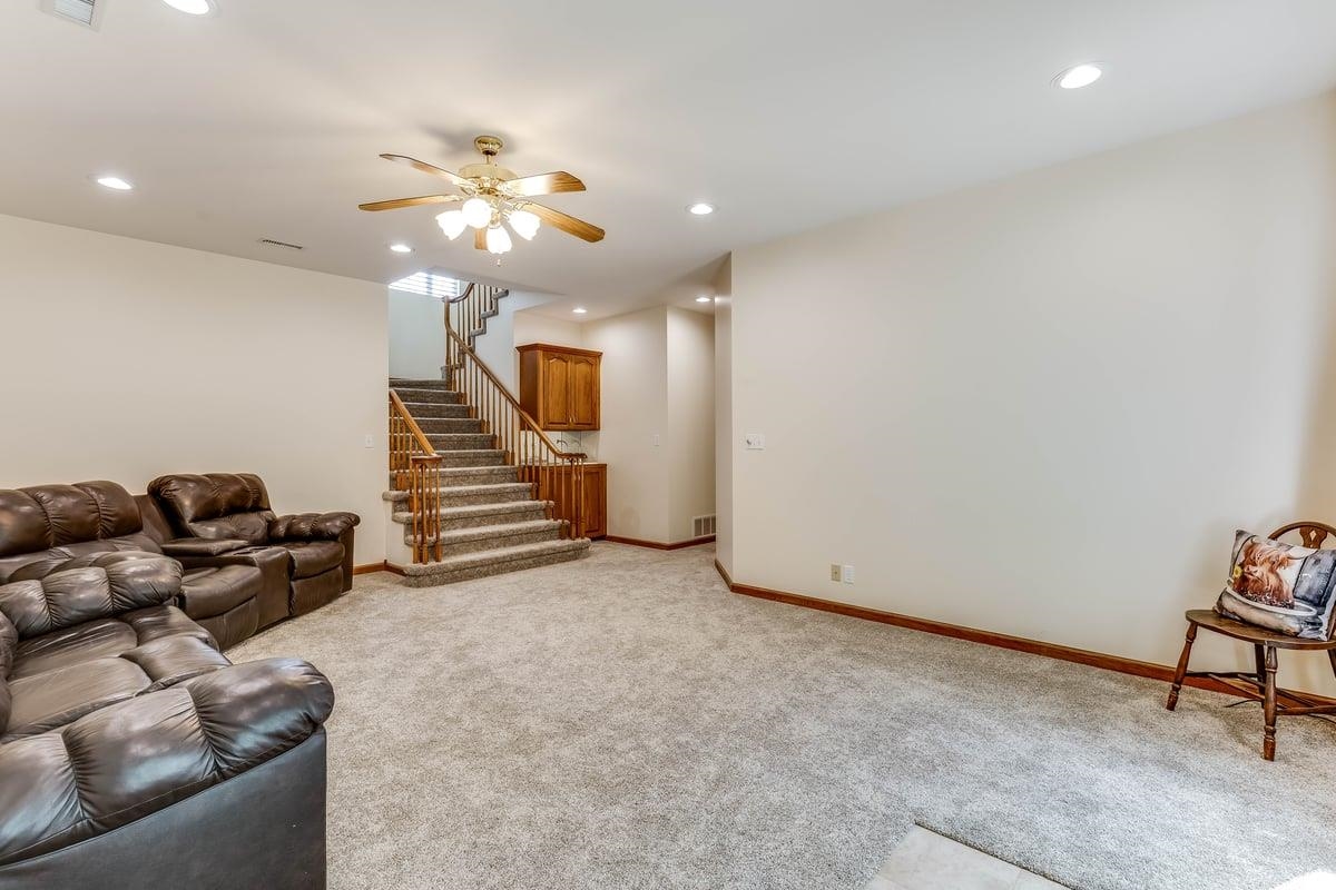 3905 Meadow Ridge Ln Property Photo 21