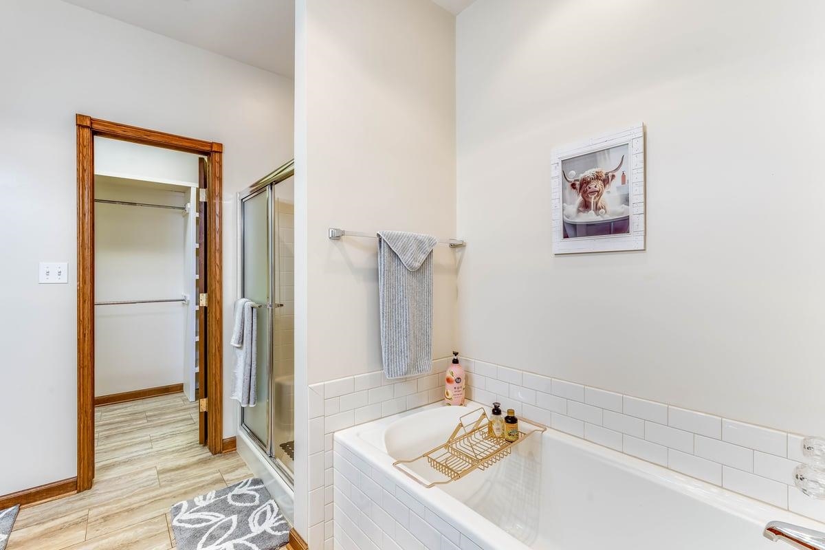 3905 Meadow Ridge Ln Property Photo 27