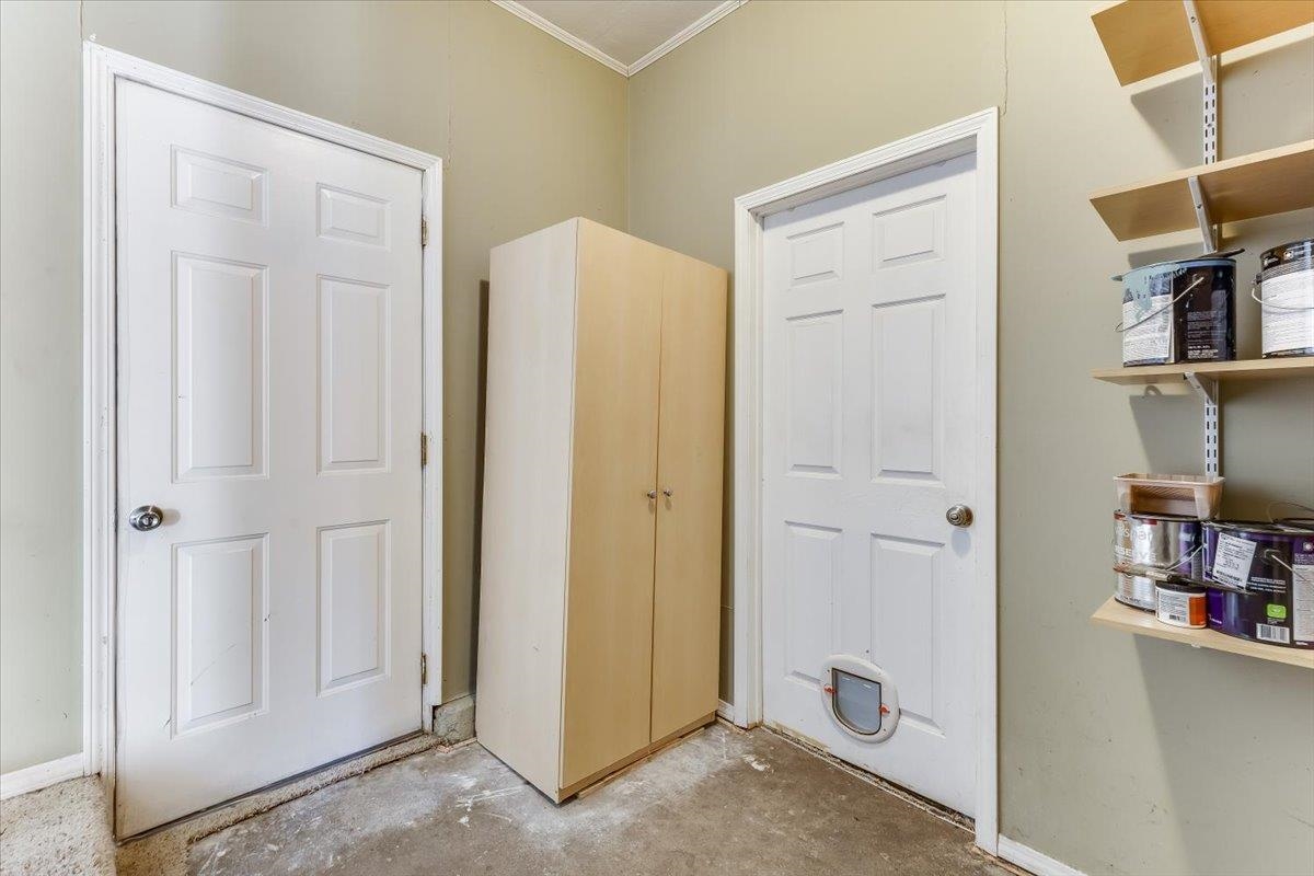 1223 Cloverdale Property Photo 16