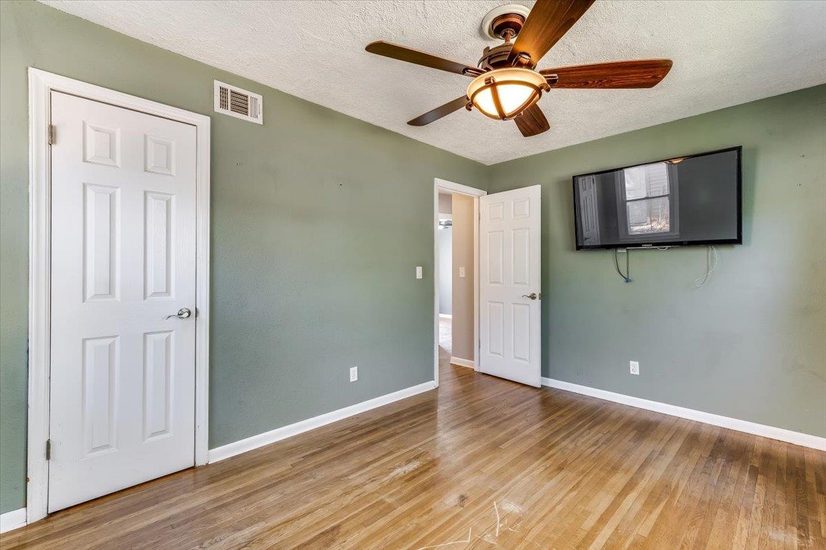 1223 Cloverdale Property Photo 18