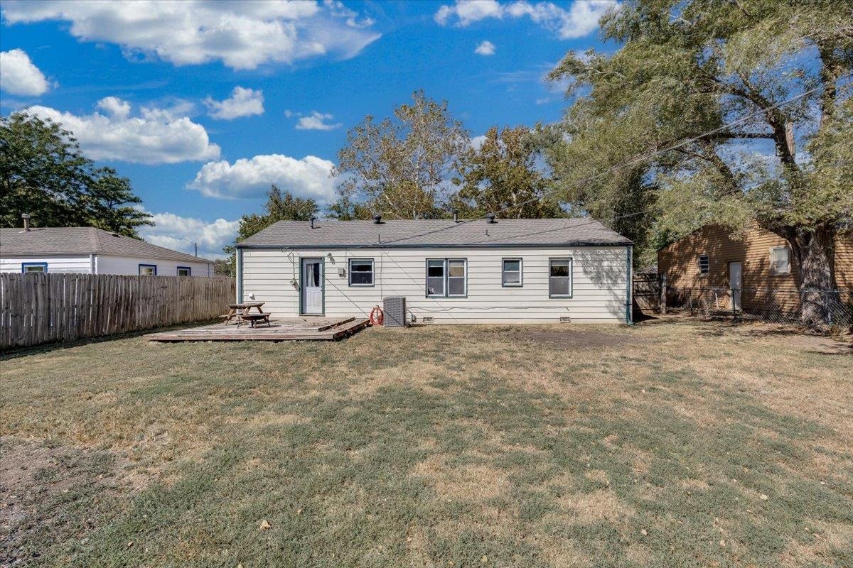 1223 Cloverdale Property Photo 25