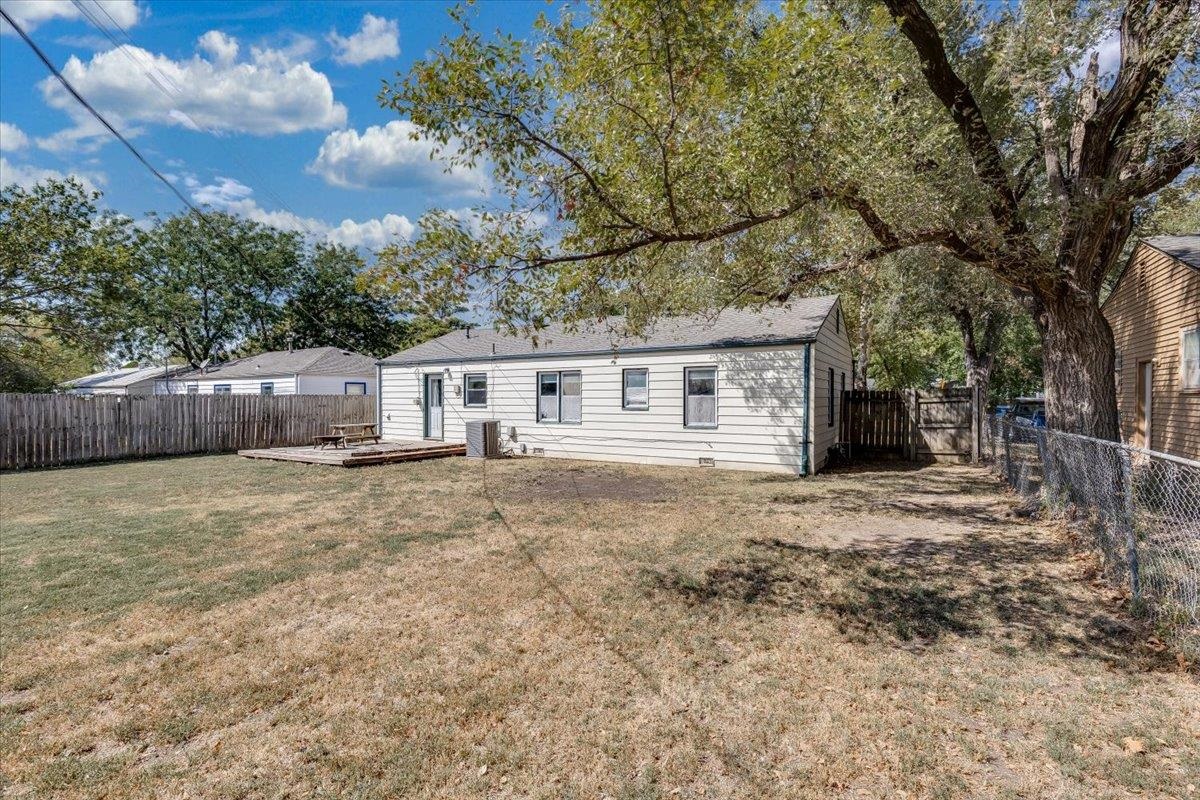 1223 Cloverdale Property Photo 26