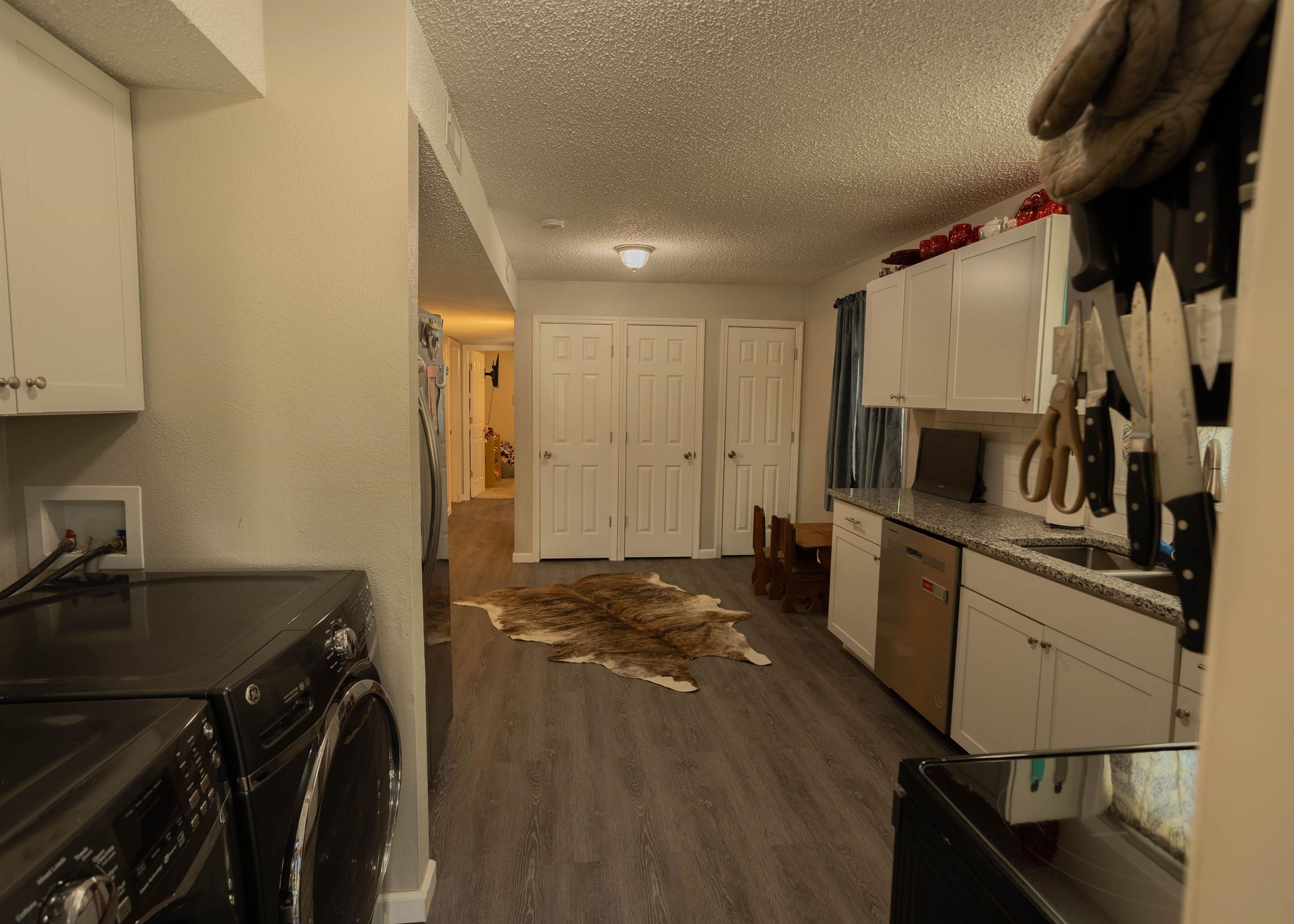710 W Vine Property Photo 9