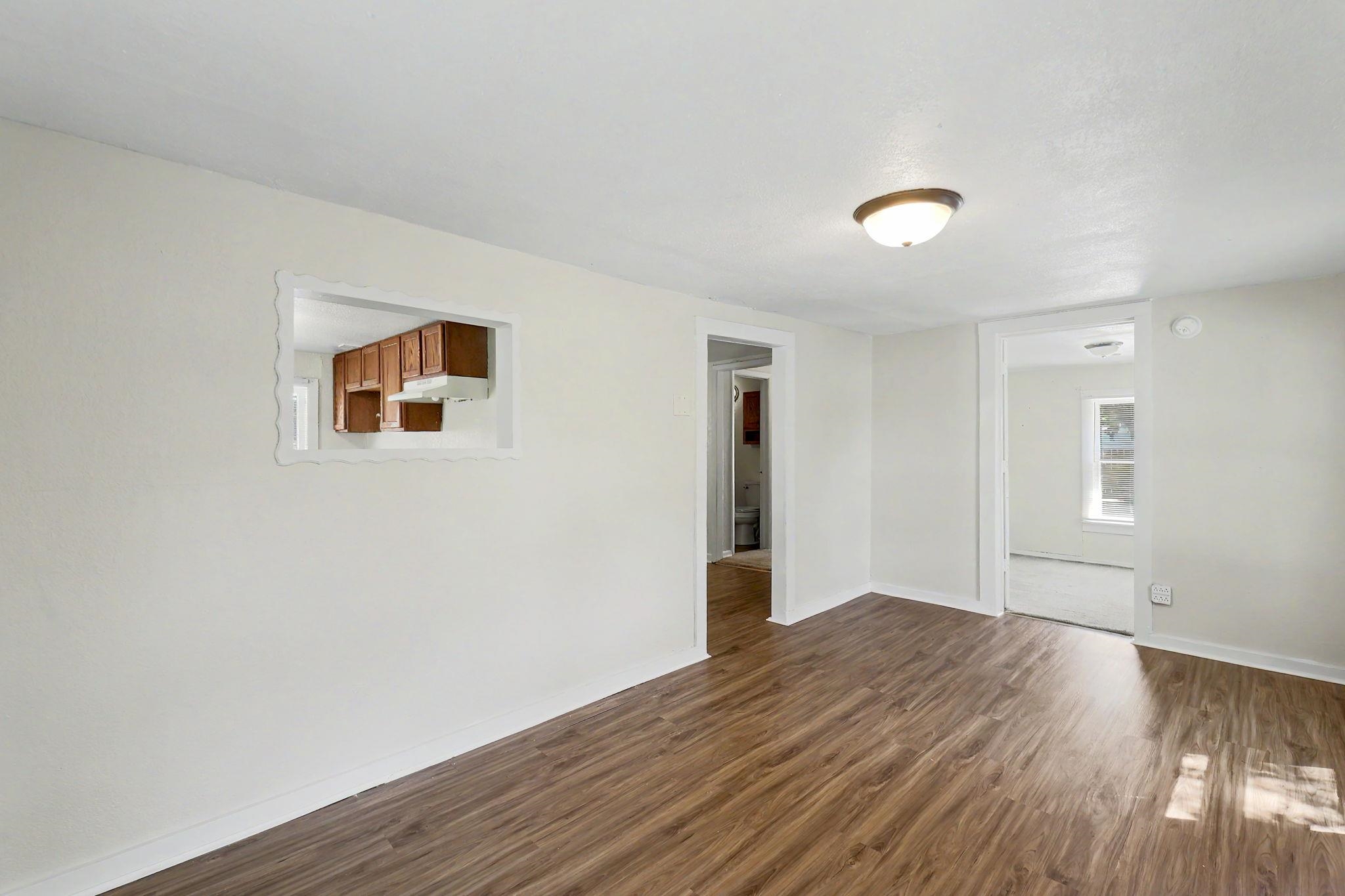 1312 S Meridian Ave Property Photo 6