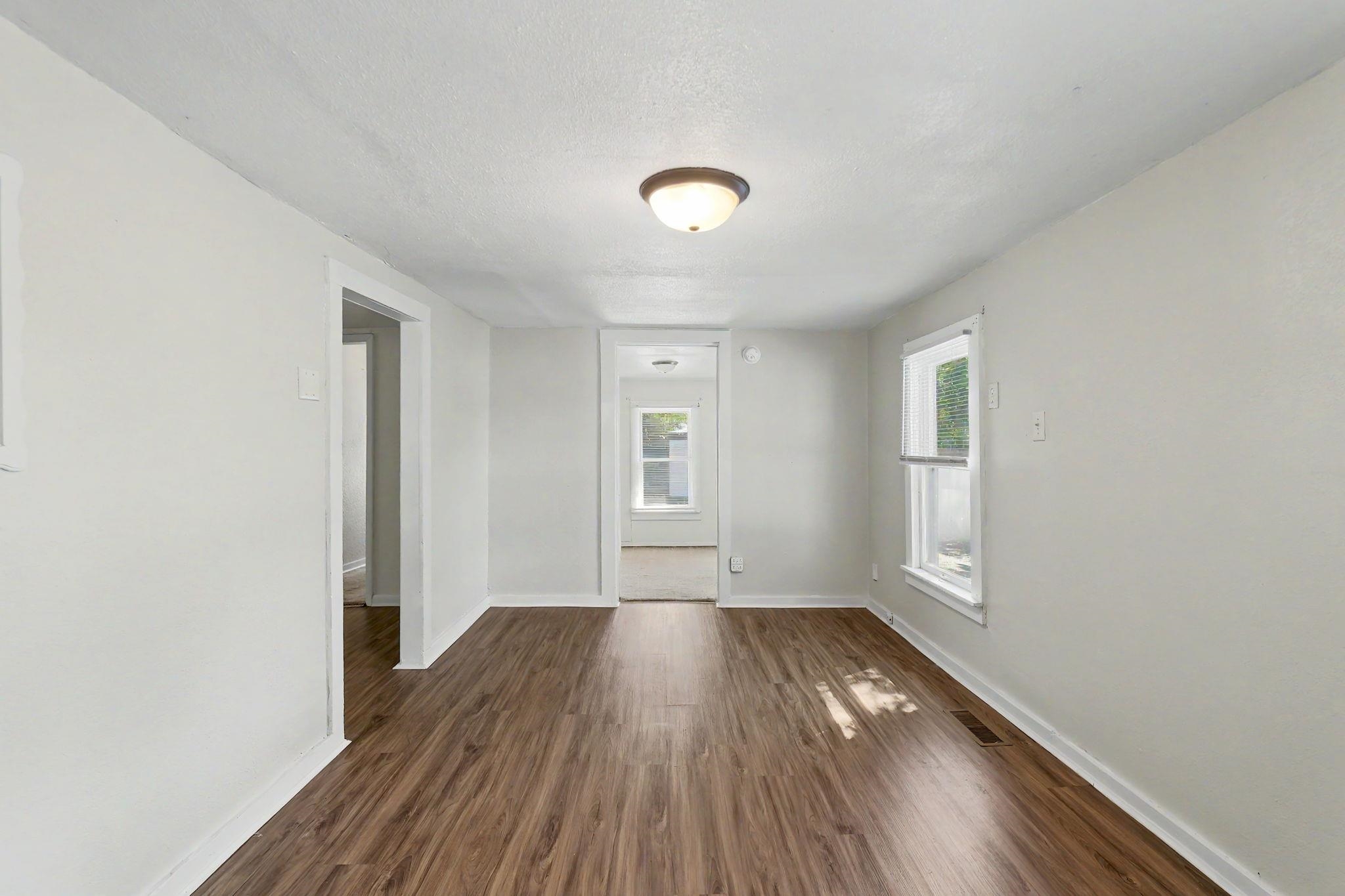 1312 S Meridian Ave Property Photo 8