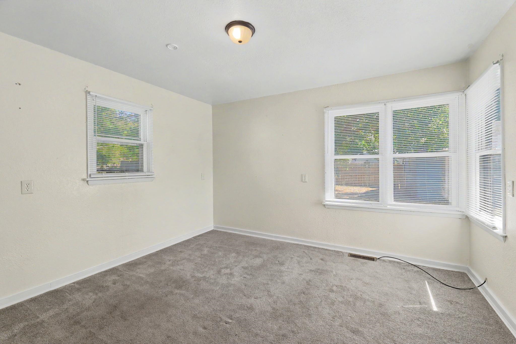 1312 S Meridian Ave Property Photo 19