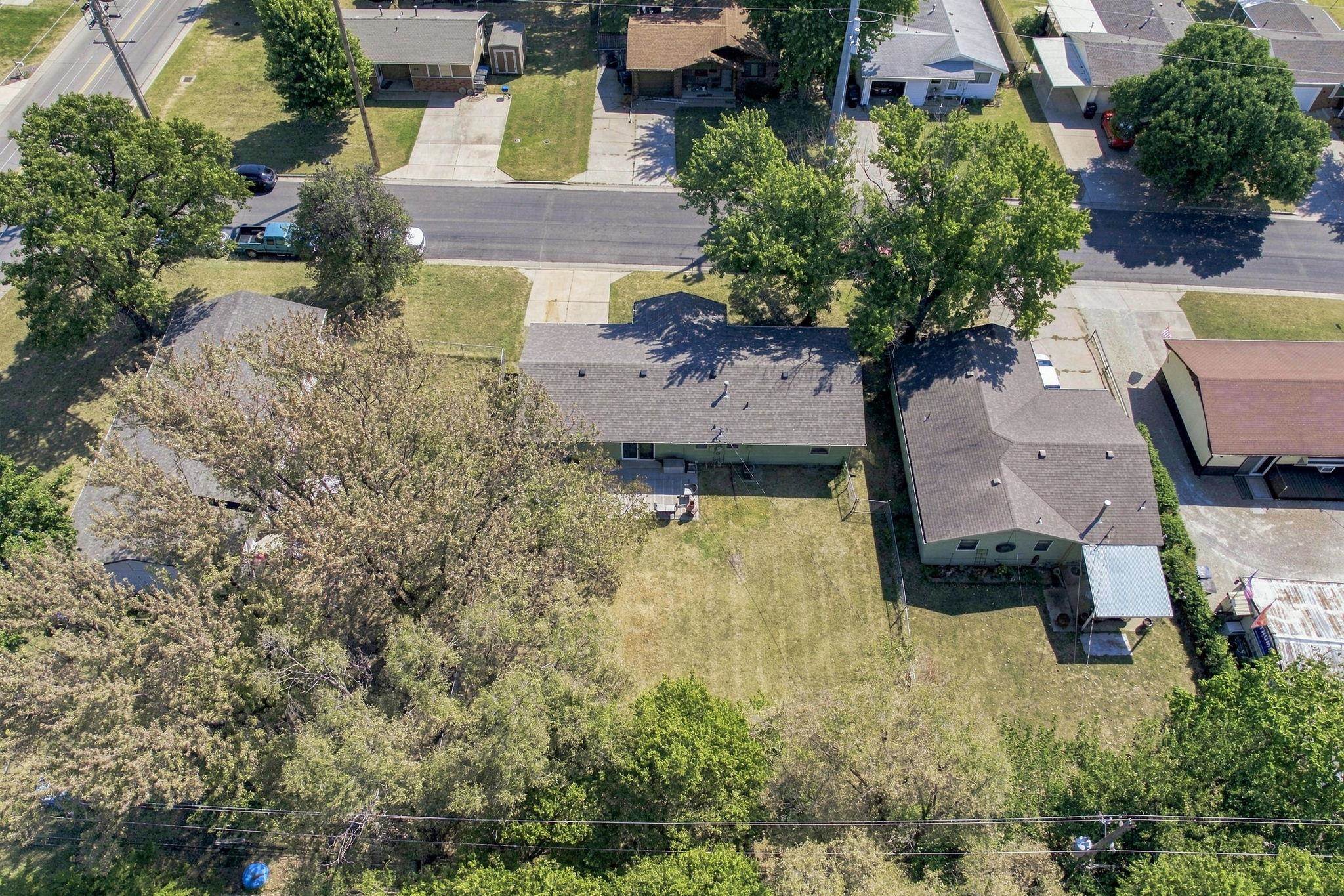 1425 Spencer St Property Photo 25