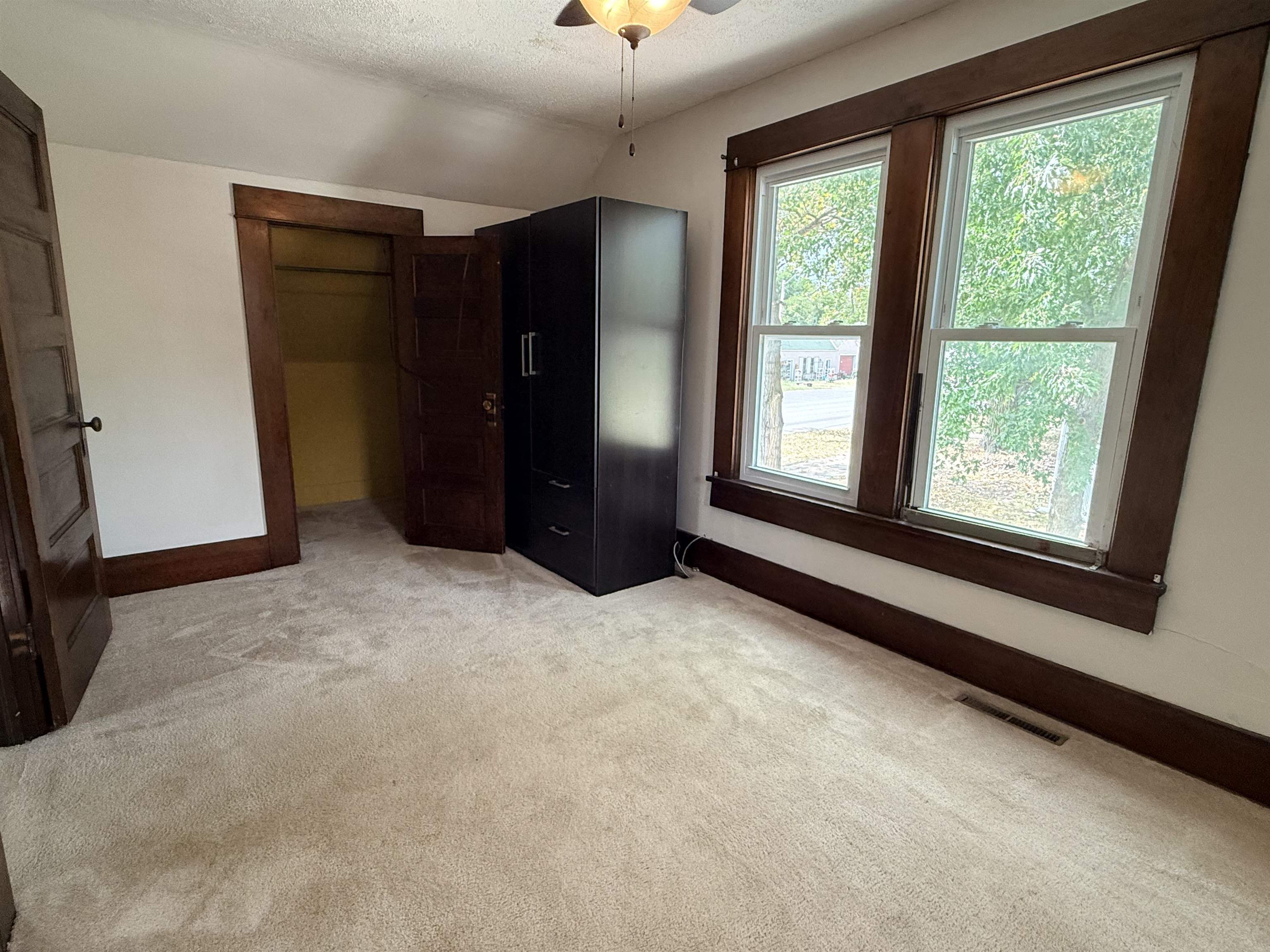 214 W Main Property Photo 11