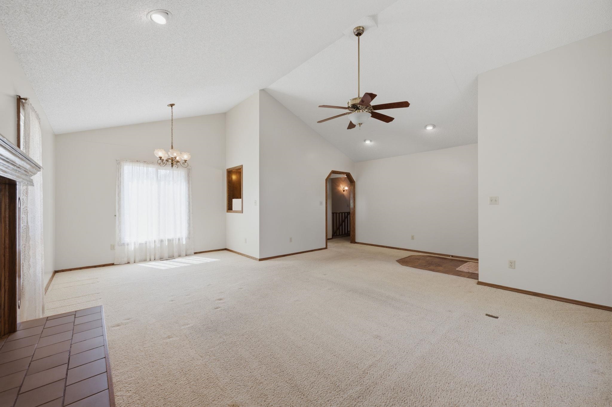 1304 N Jay Ct. Property Photo 5