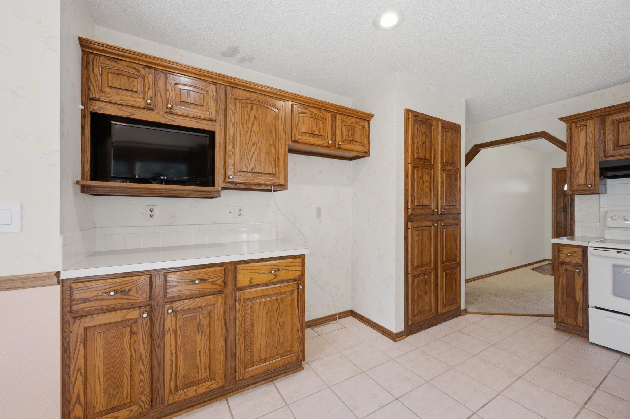 1304 N Jay Ct. Property Photo 10