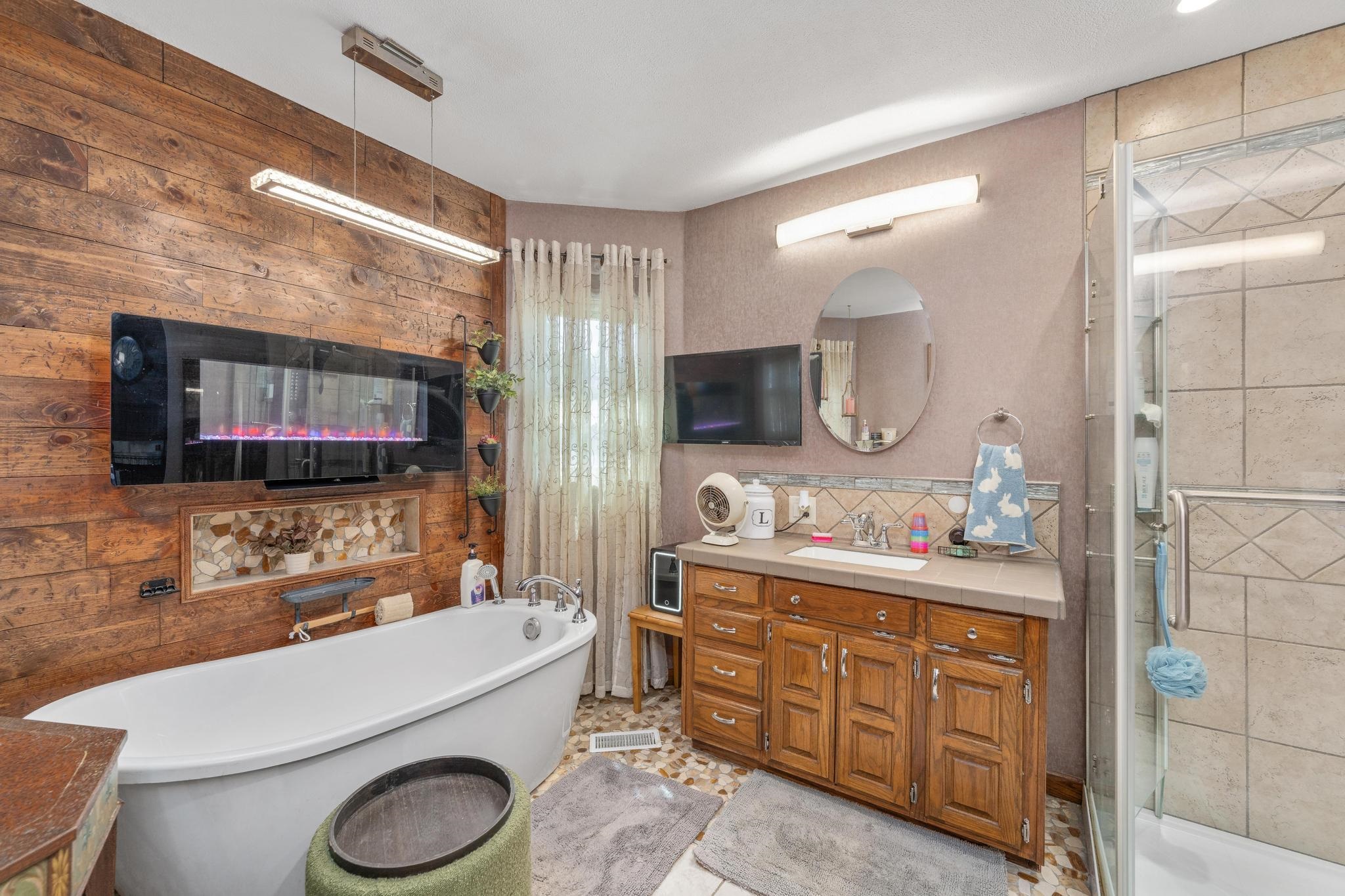 1709 N Amarado Property Photo 17