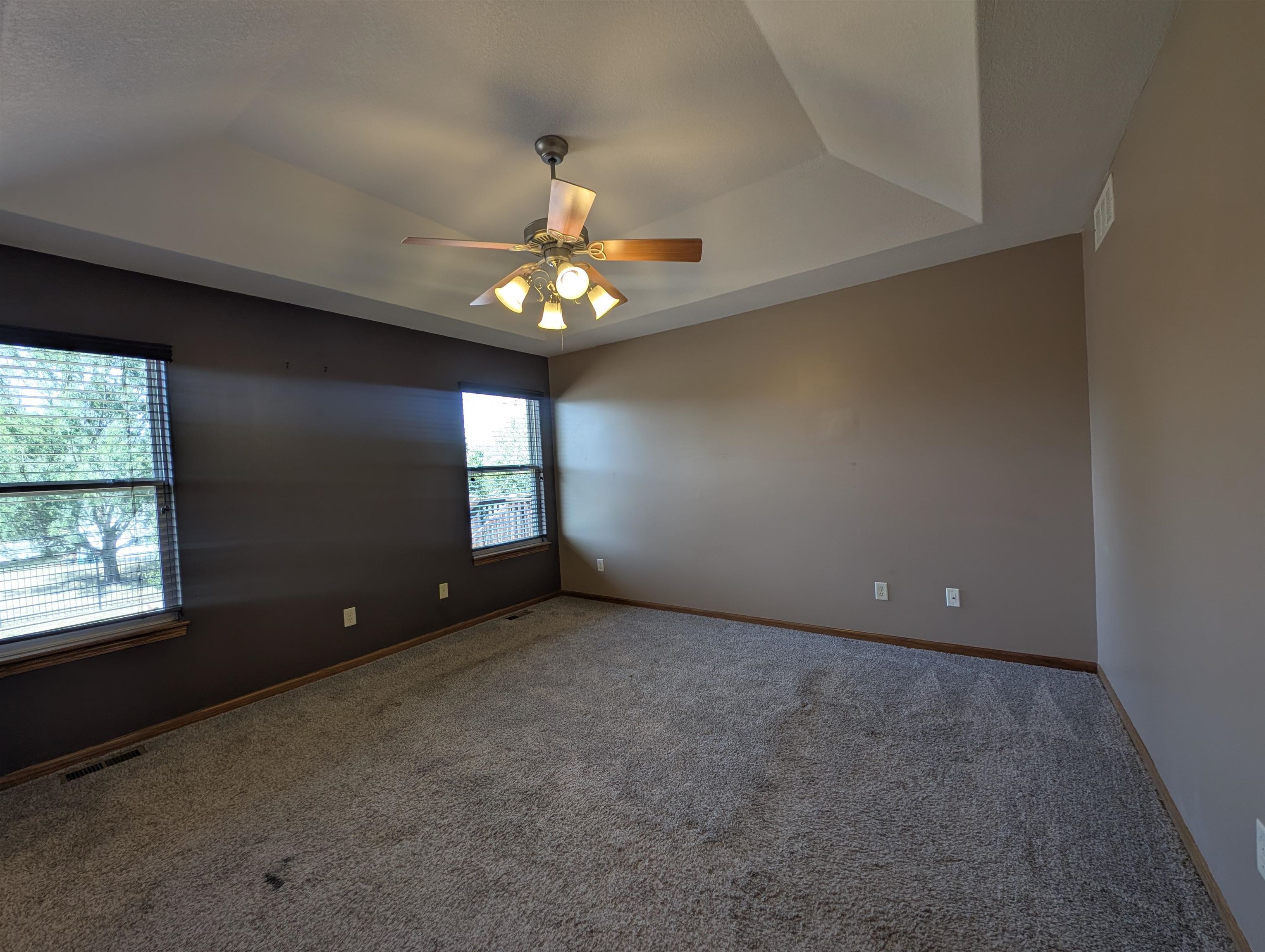 4602 E Willow Point Ct Property Photo 18