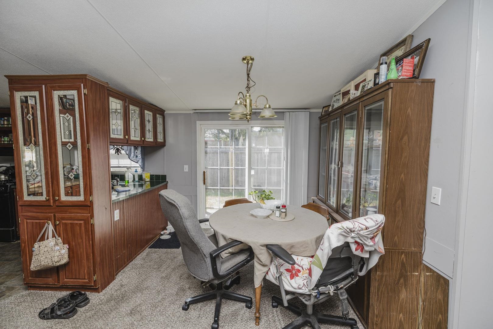 5409 S Vine St. Property Photo 6