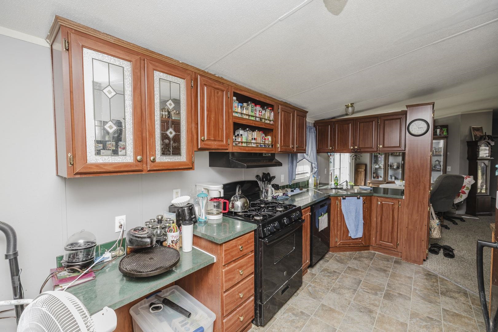 5409 S Vine St. Property Photo 9