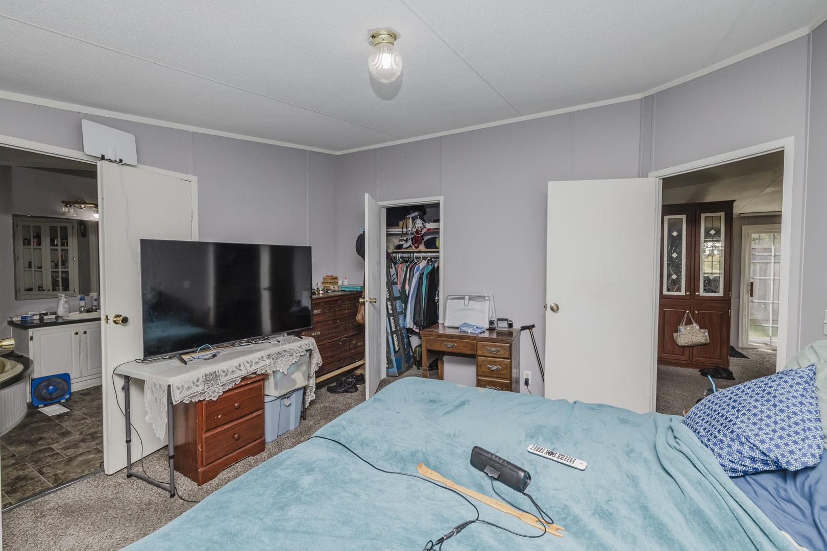 5409 S Vine St. Property Photo 12