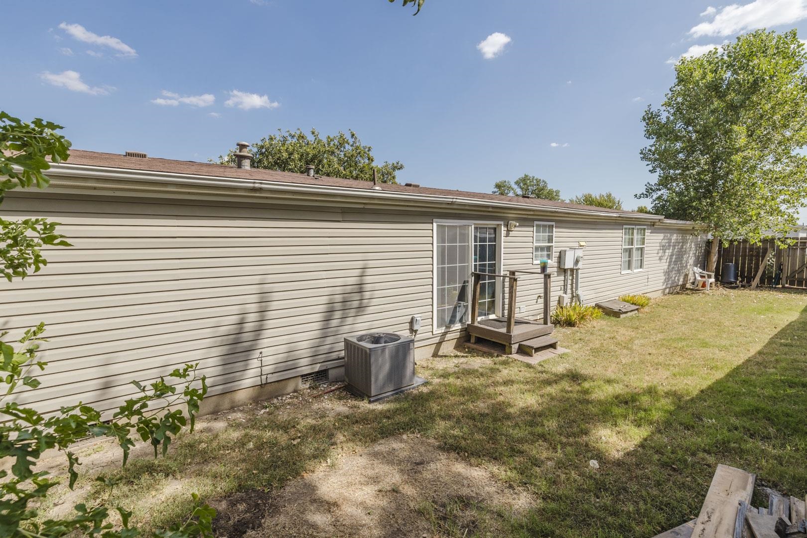 5409 S Vine St. Property Photo 24