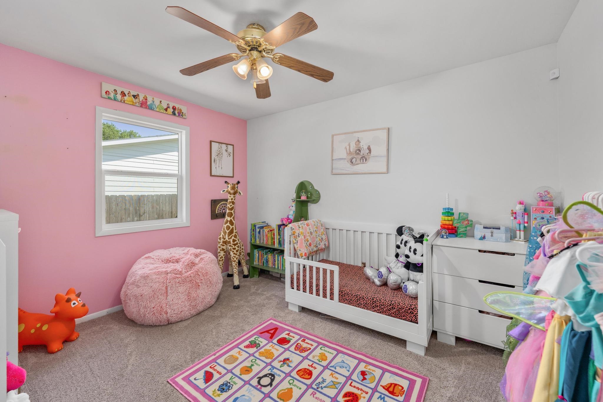 1416 N Park St Property Photo 16