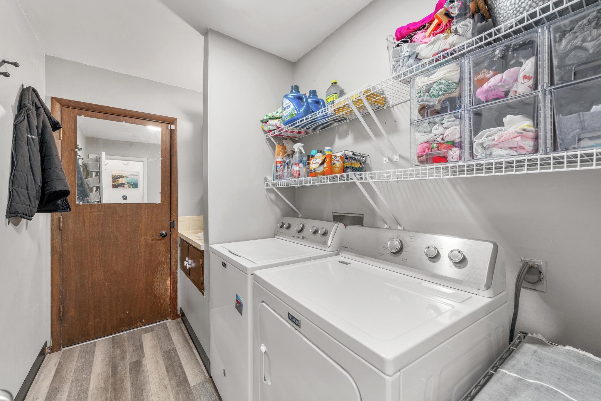 1416 N Park St Property Photo 17