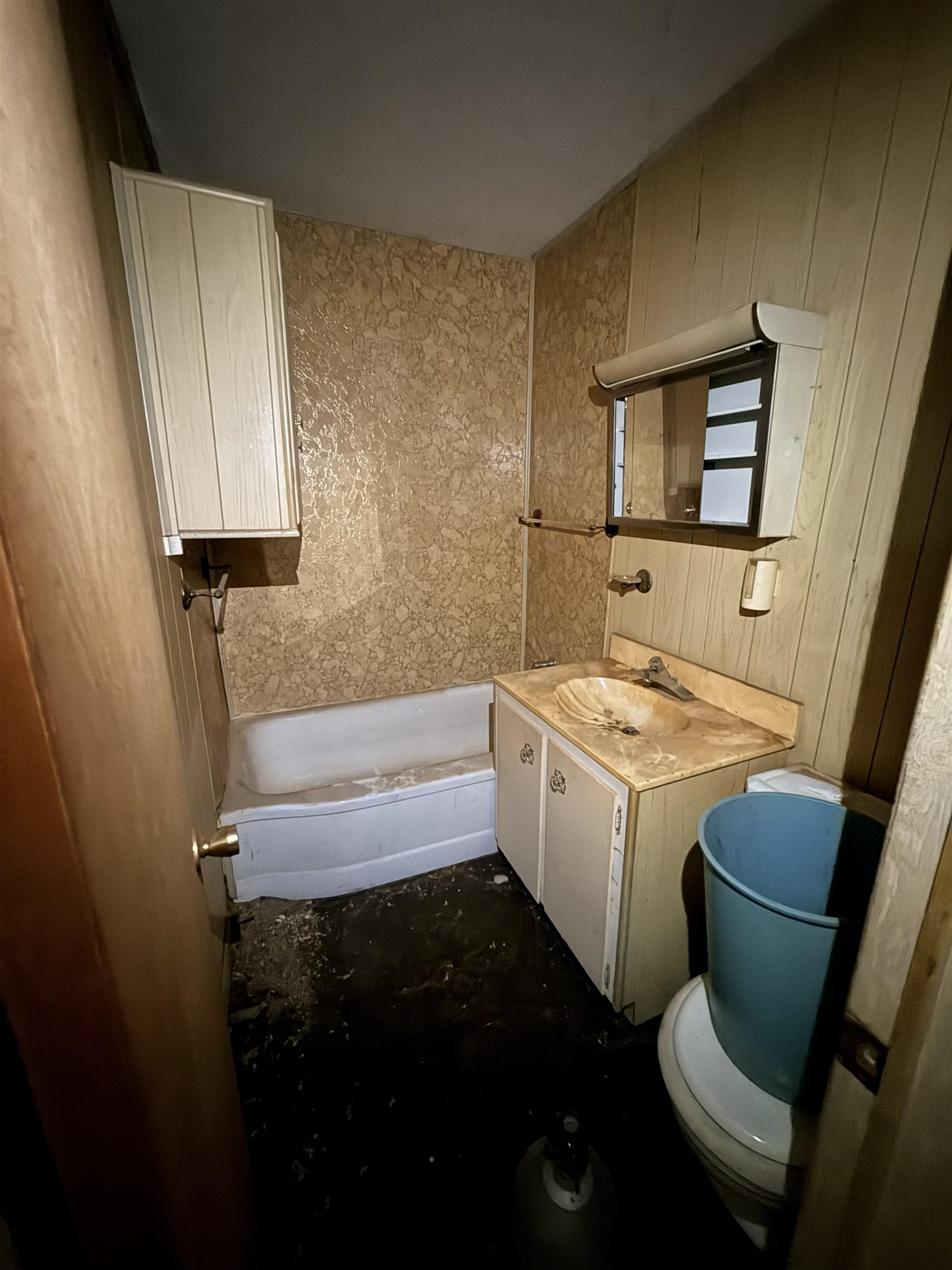 2025 S Spruce St Property Photo 8