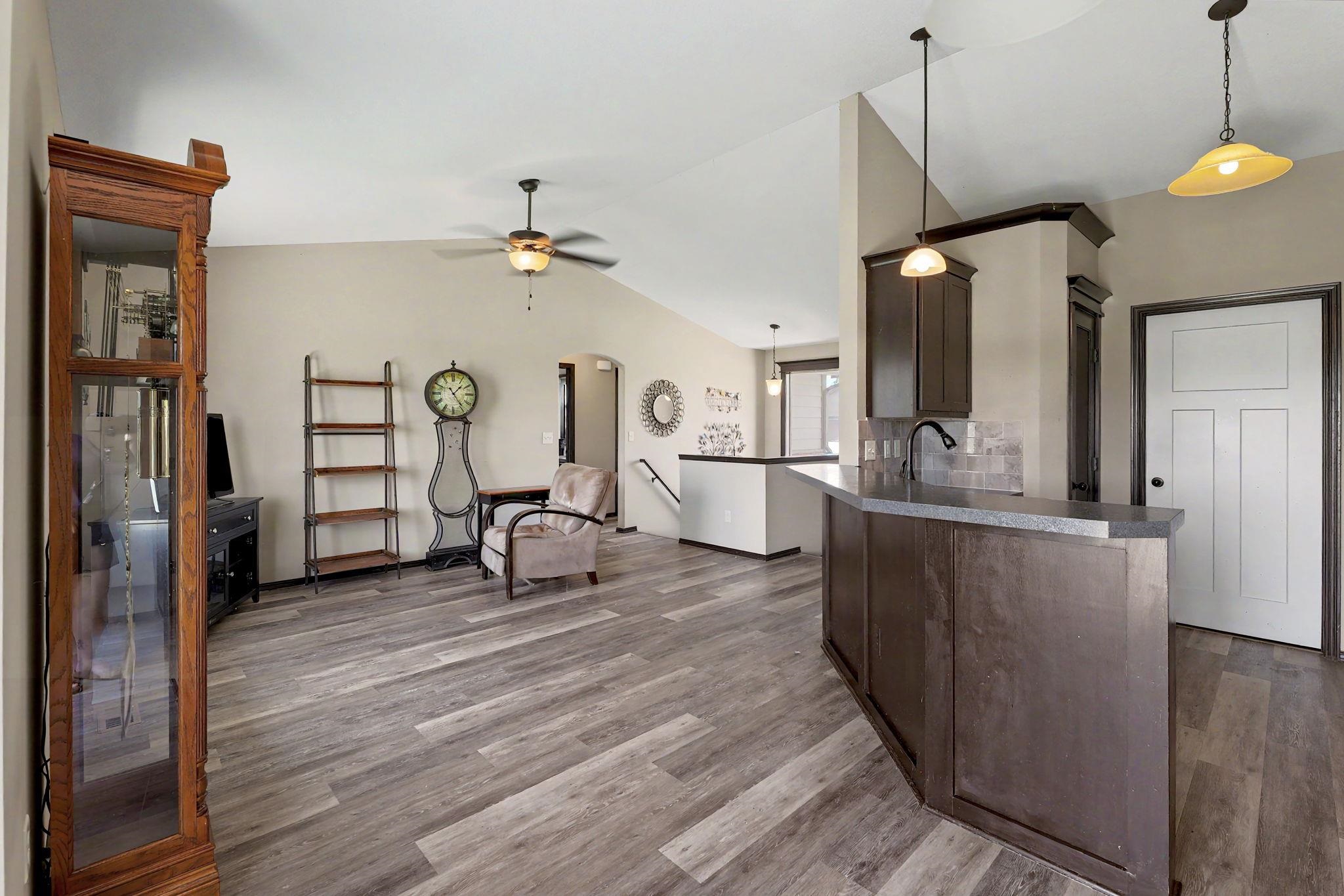 2106 S Wheatland St Property Photo 14