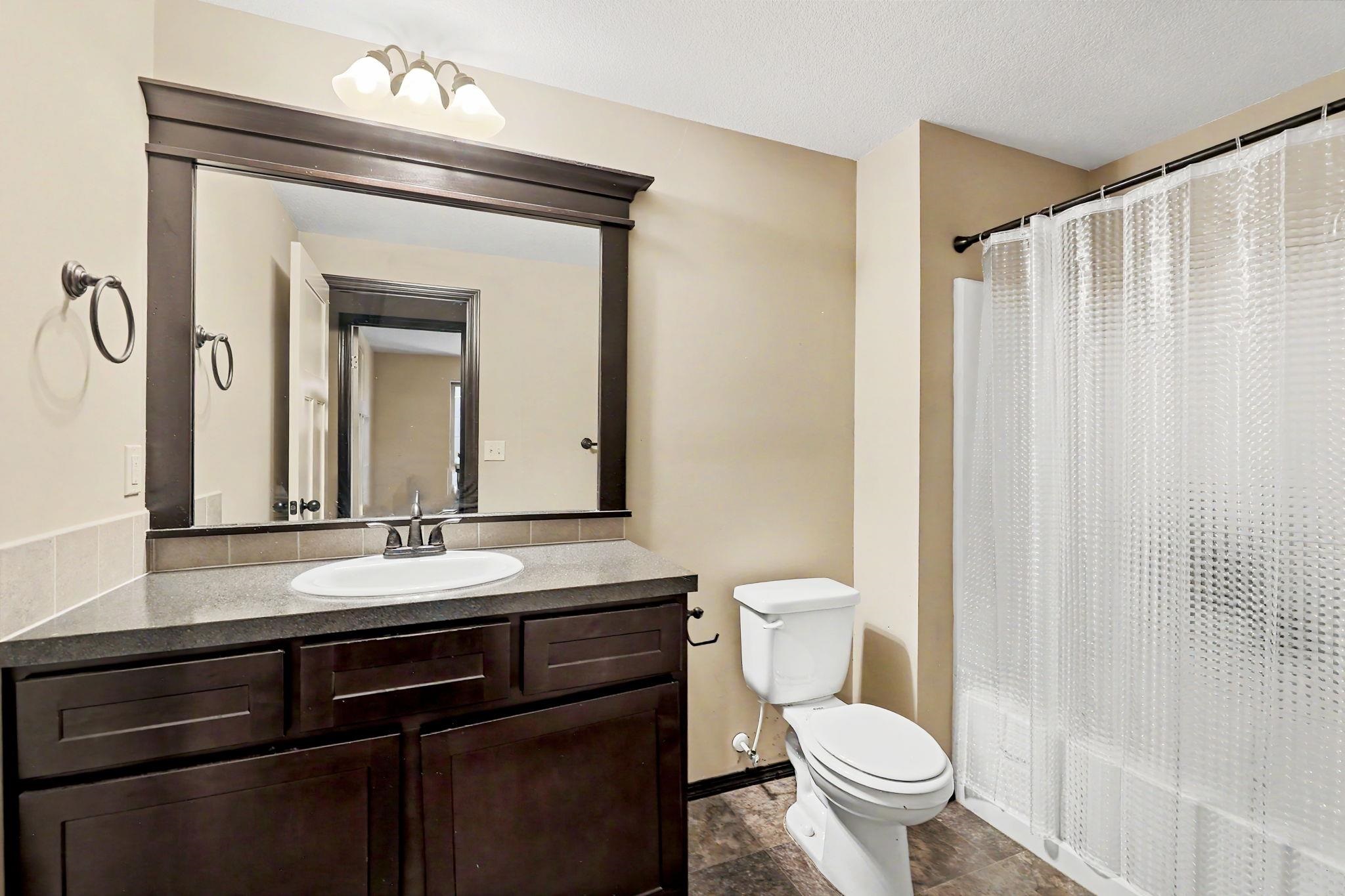 2106 S Wheatland St Property Photo 28