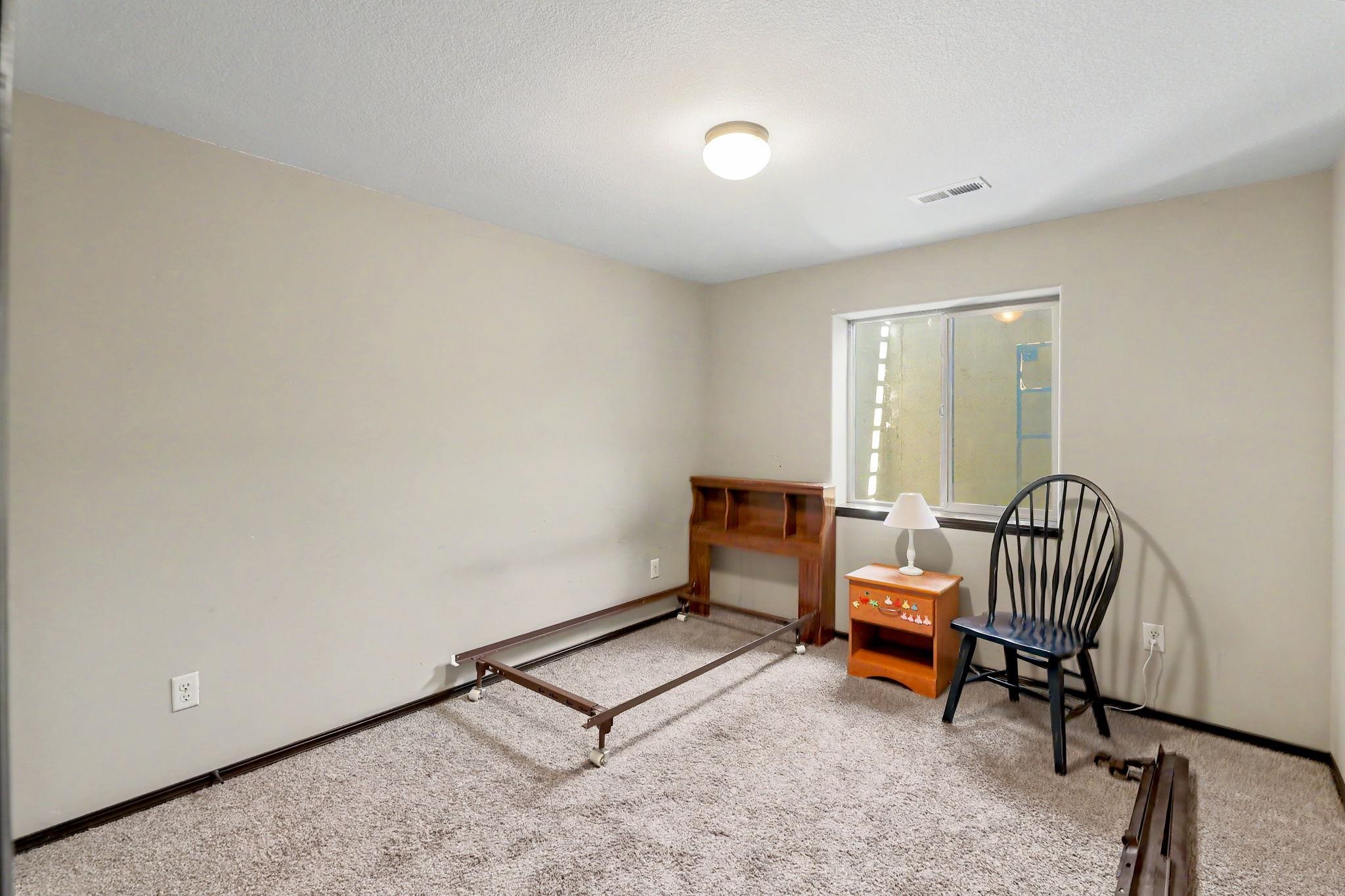 2106 S Wheatland St Property Photo 29