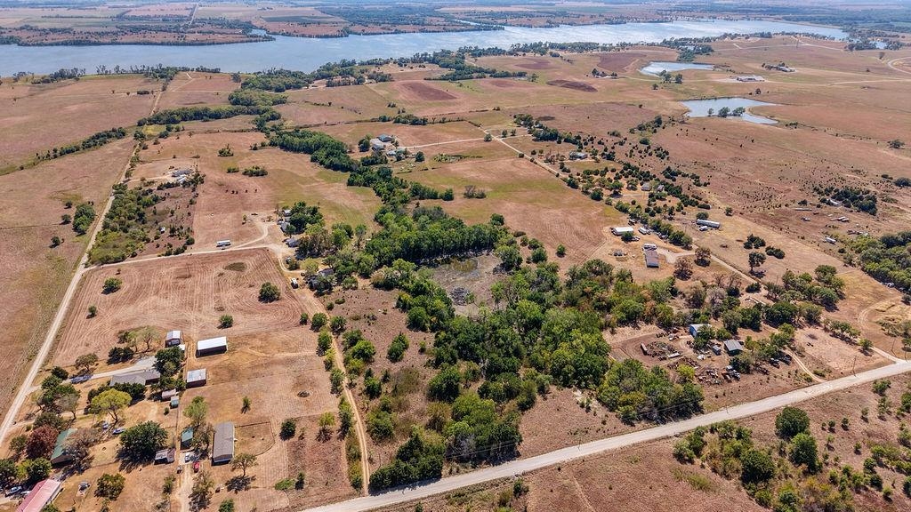 16895 72nd Rd Property Photo 9