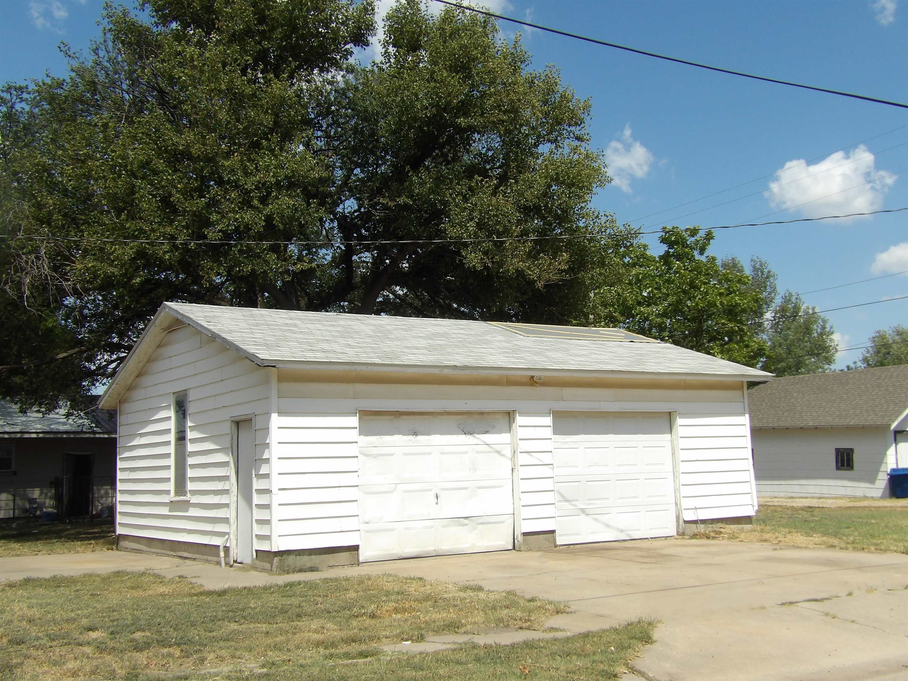 501 N Main St Property Photo 4