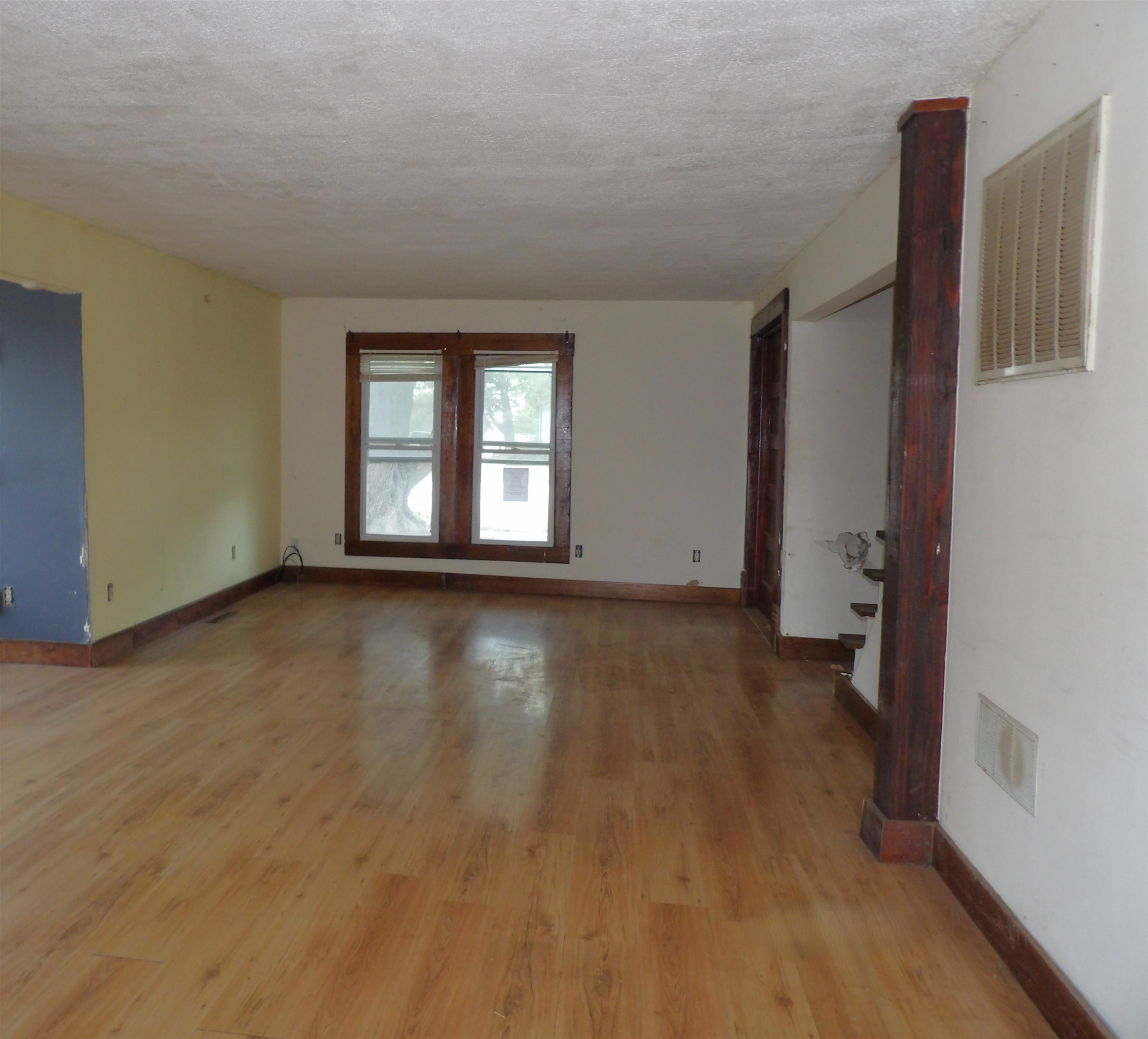 501 N Main St Property Photo 5