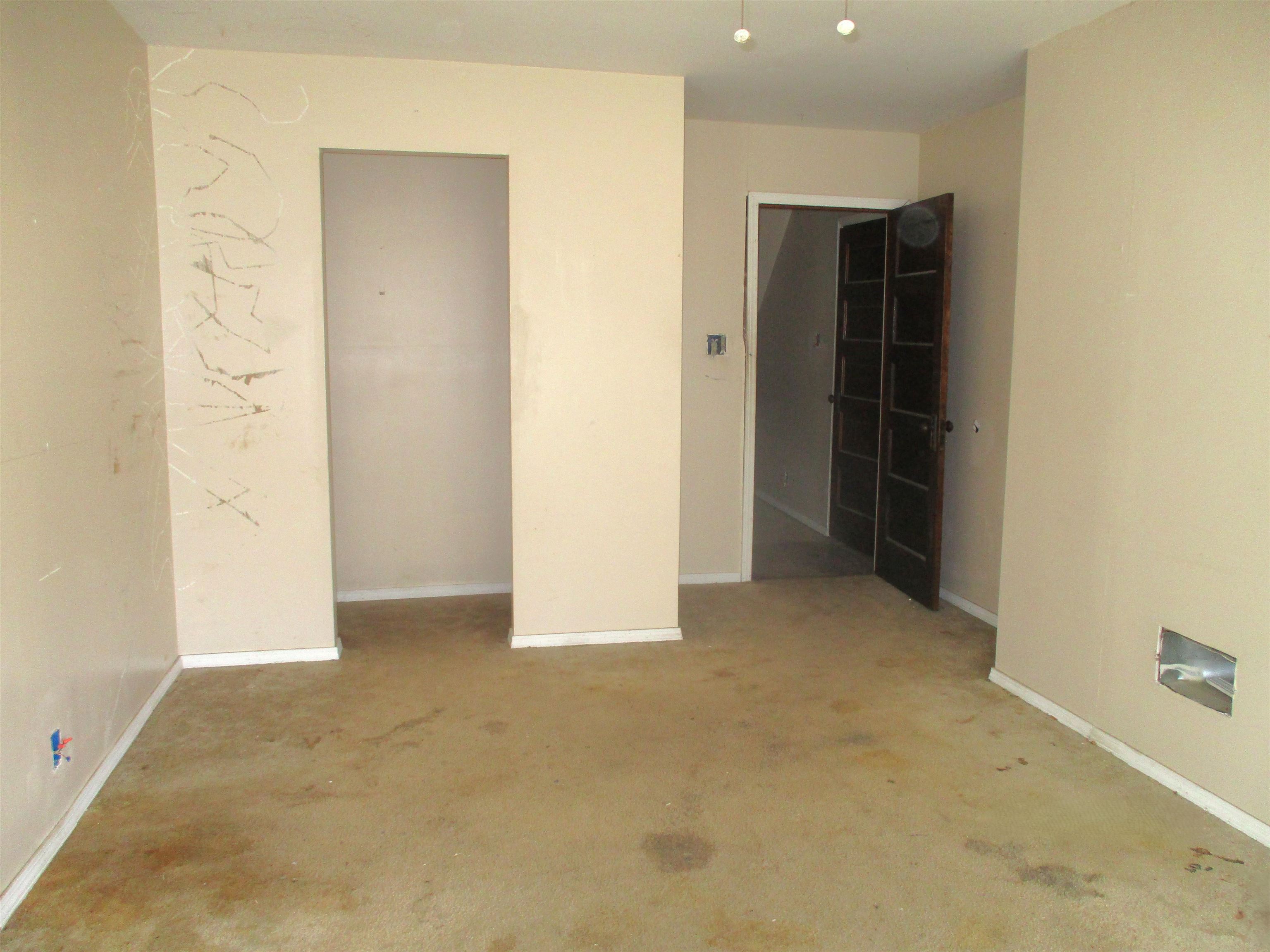 501 N Main St Property Photo 14