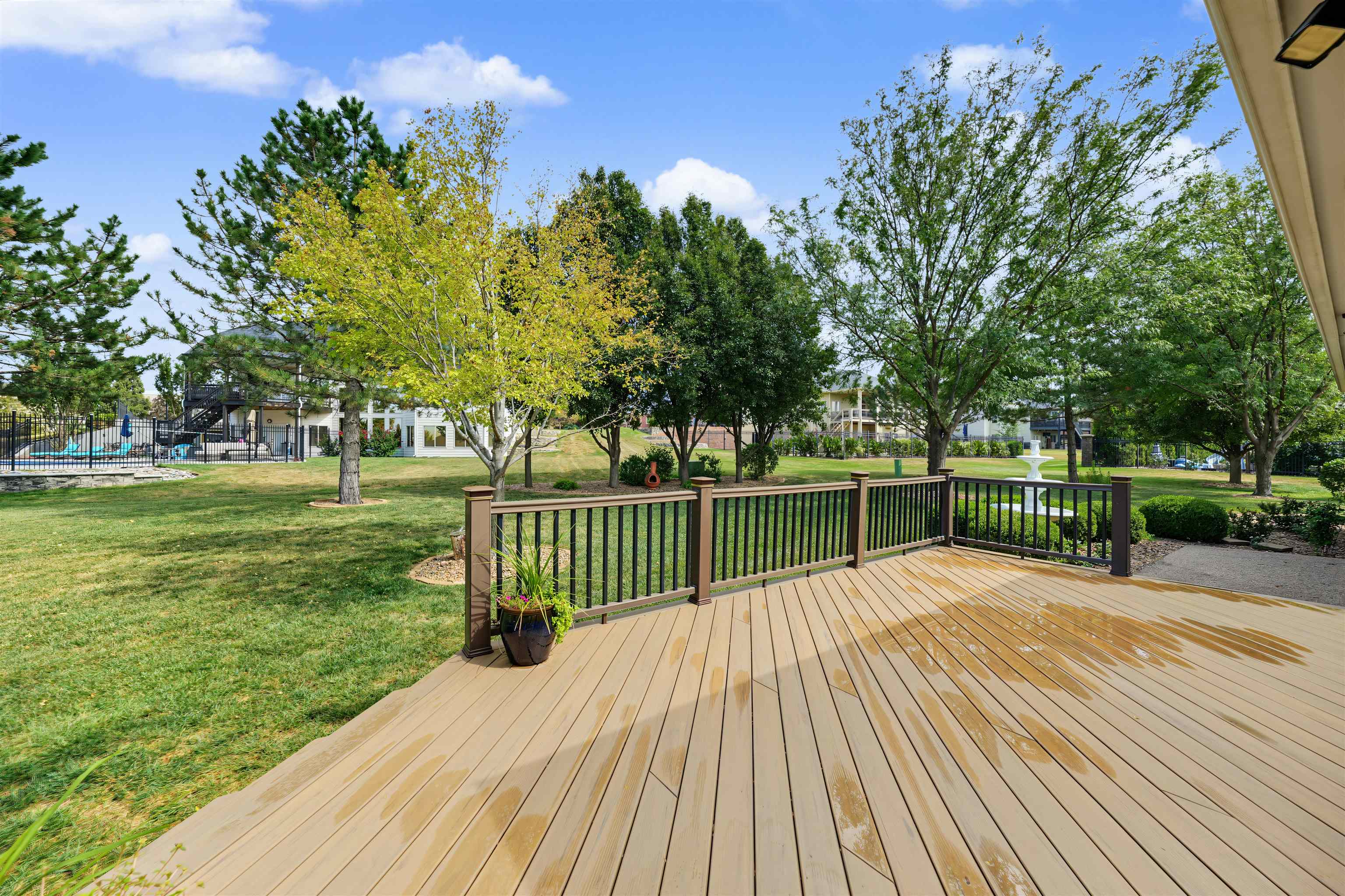2535 Dundee Ln Property Photo 33