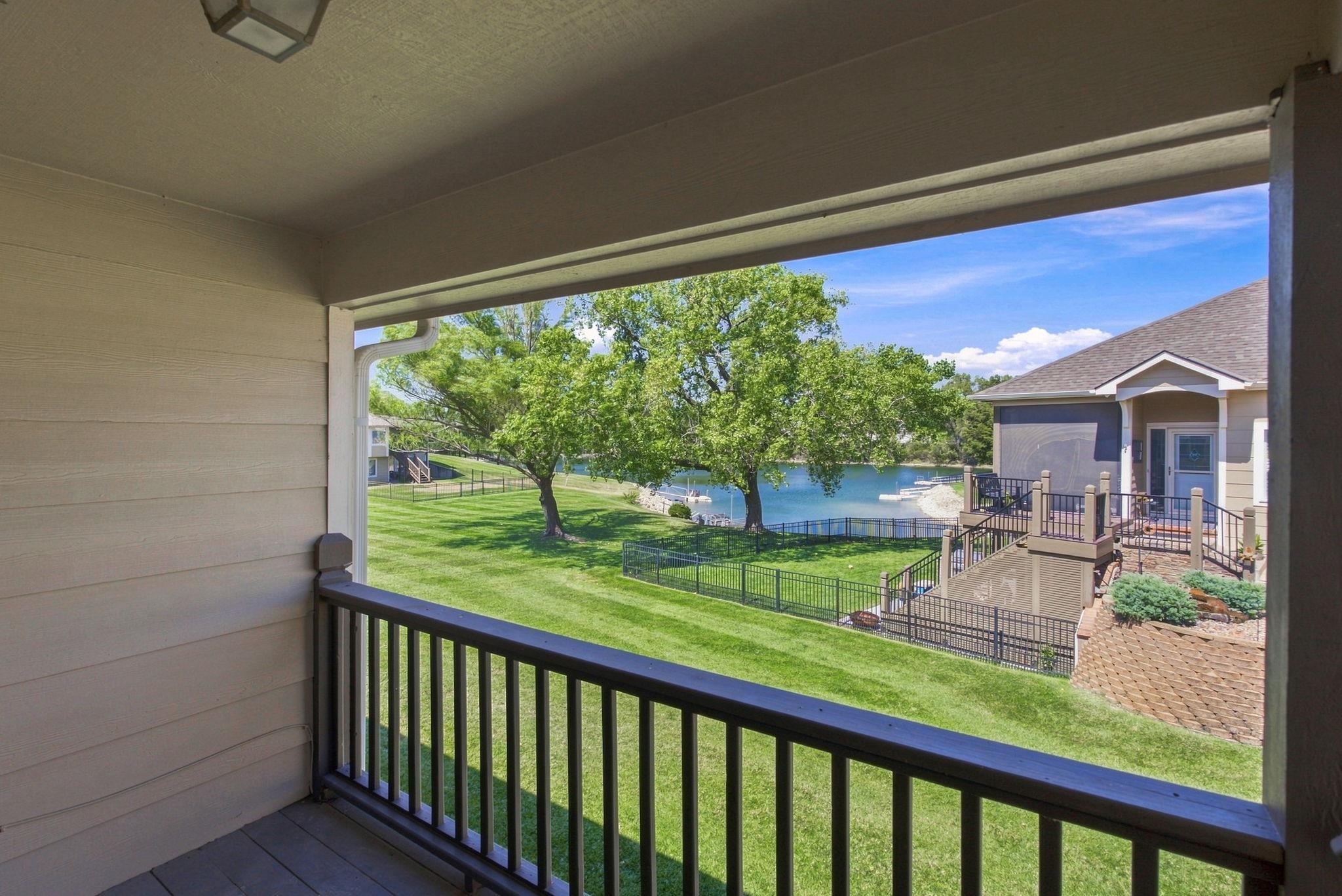 2339 N Lakeway Ct Property Photo 6