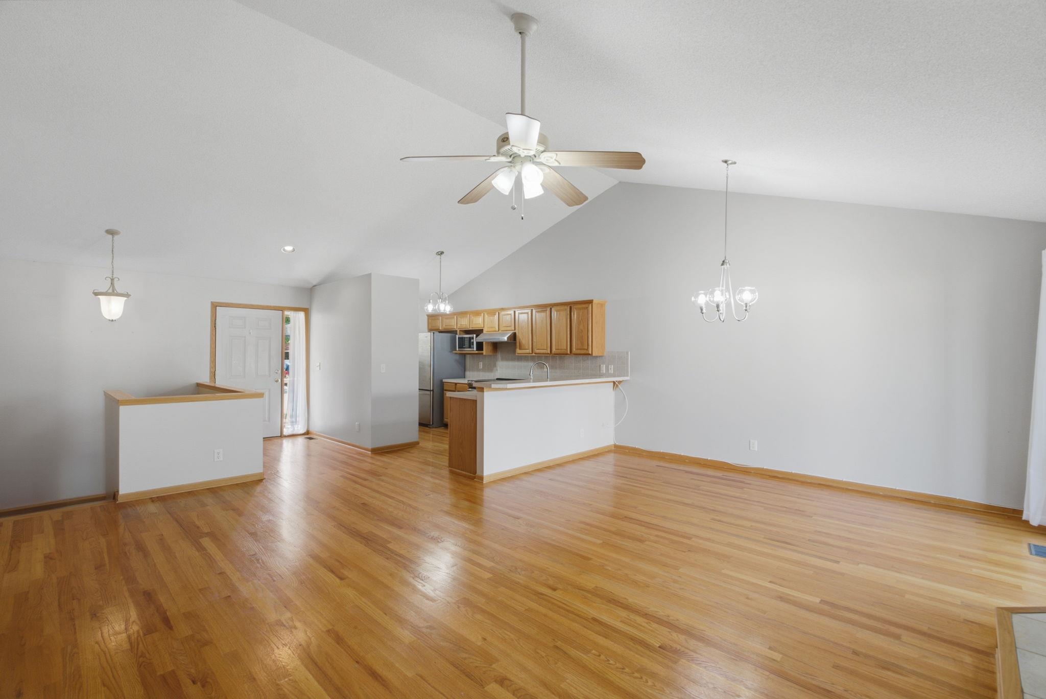 2339 N Lakeway Ct Property Photo 8