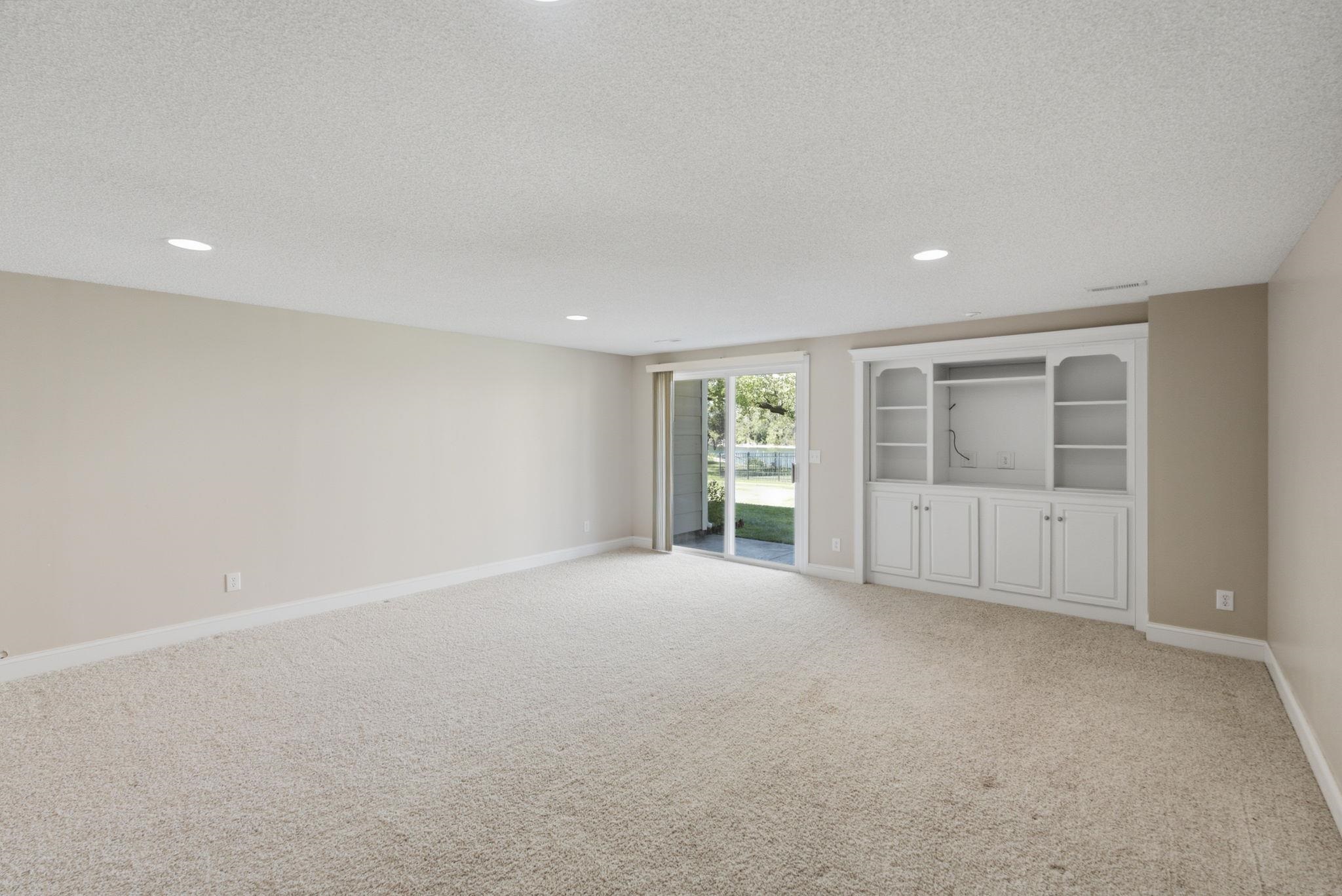 2339 N Lakeway Ct Property Photo 22