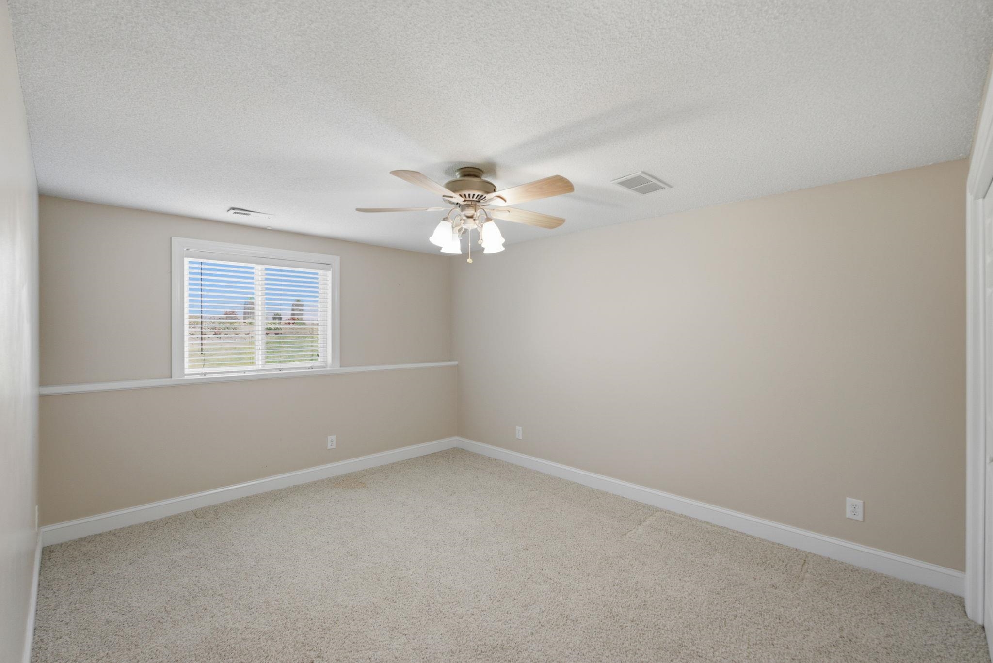 2339 N Lakeway Ct Property Photo 25