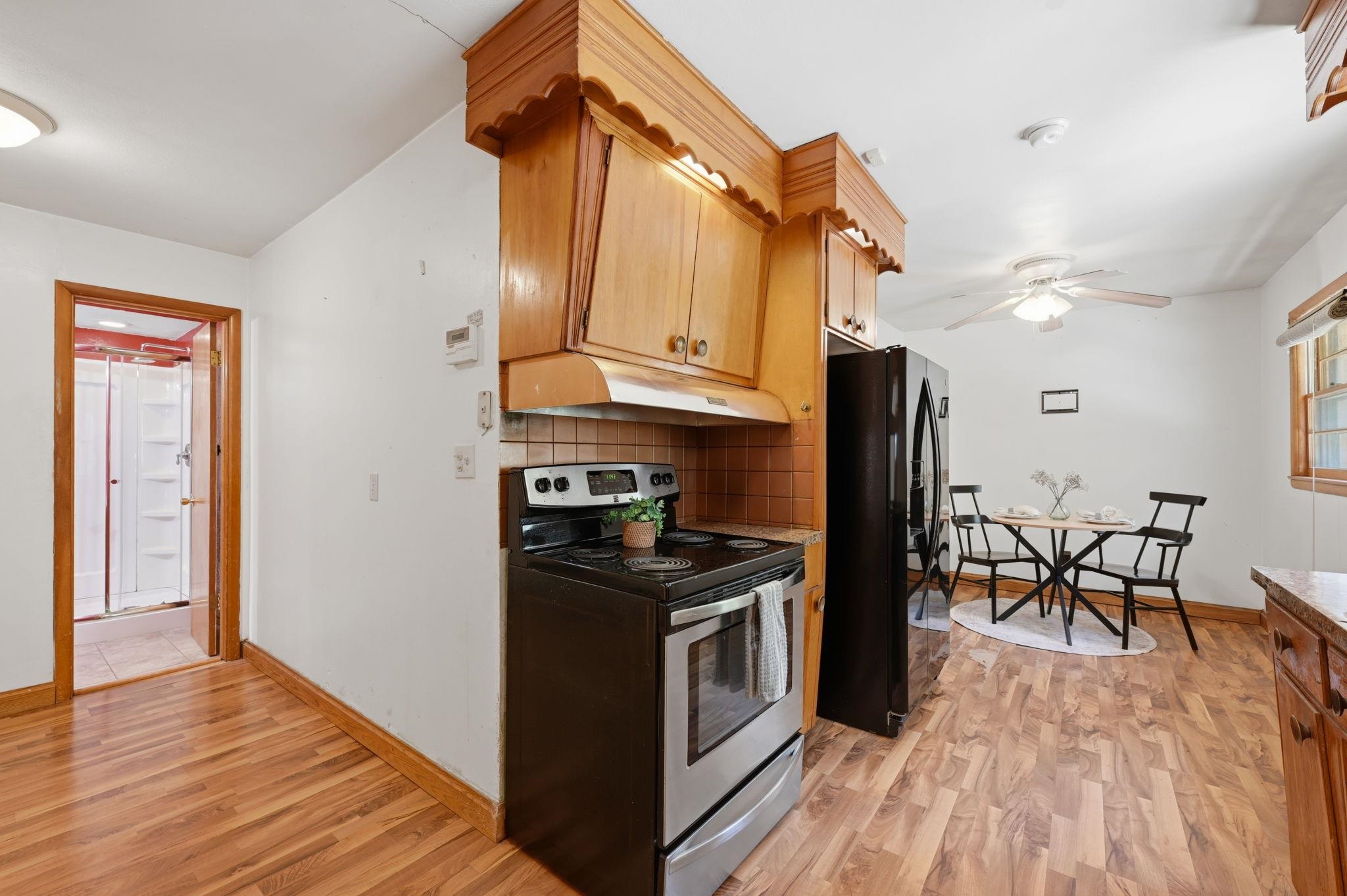 2114 S Chautauqua Property Photo 8