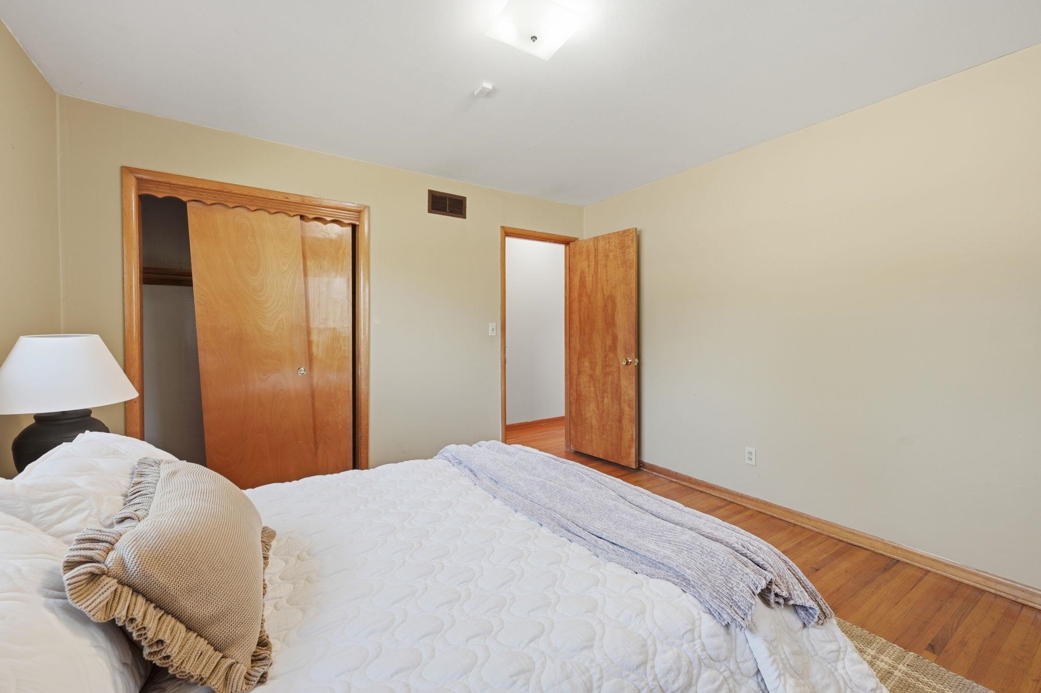 2114 S Chautauqua Property Photo 15