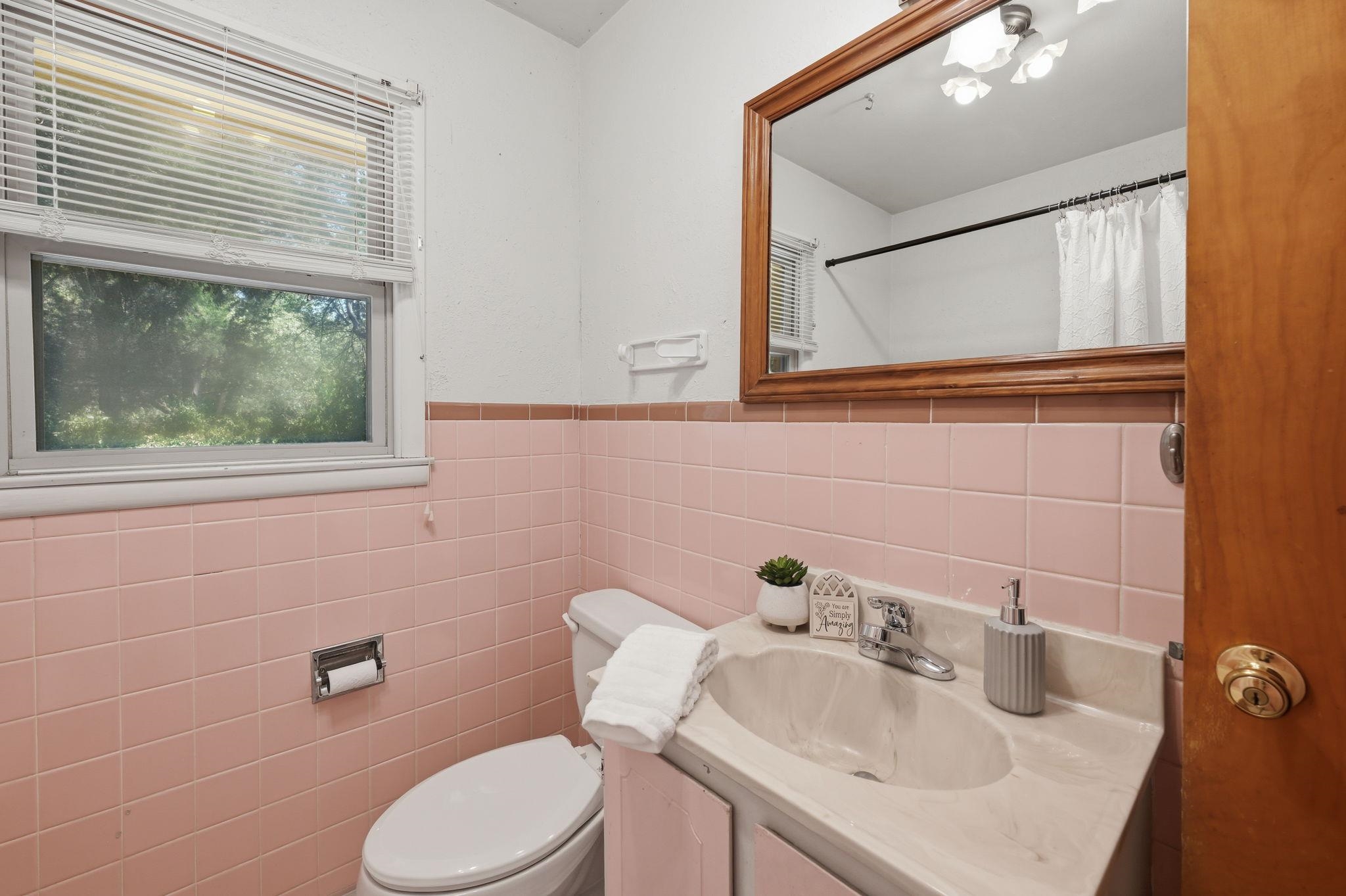 2114 S Chautauqua Property Photo 17