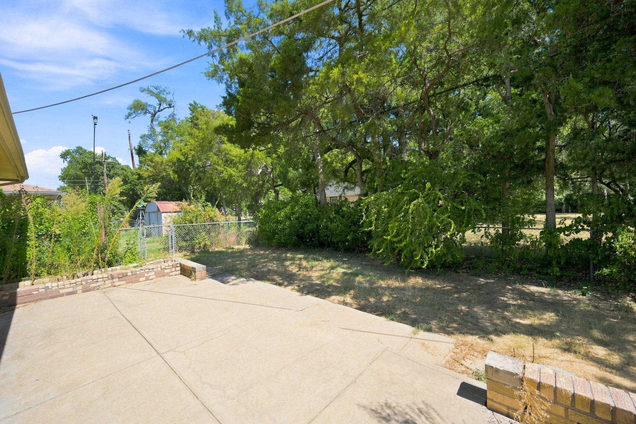 2114 S Chautauqua Property Photo 21