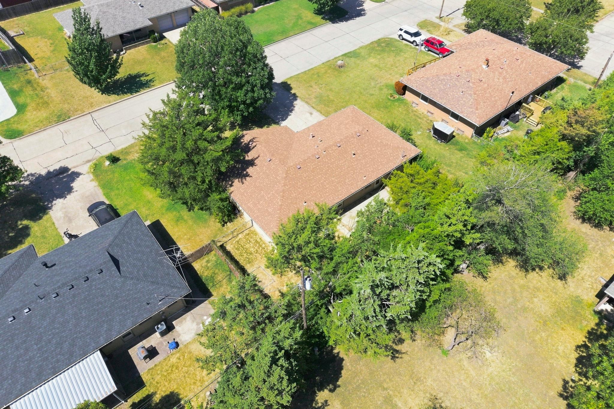 2114 S Chautauqua Property Photo 26