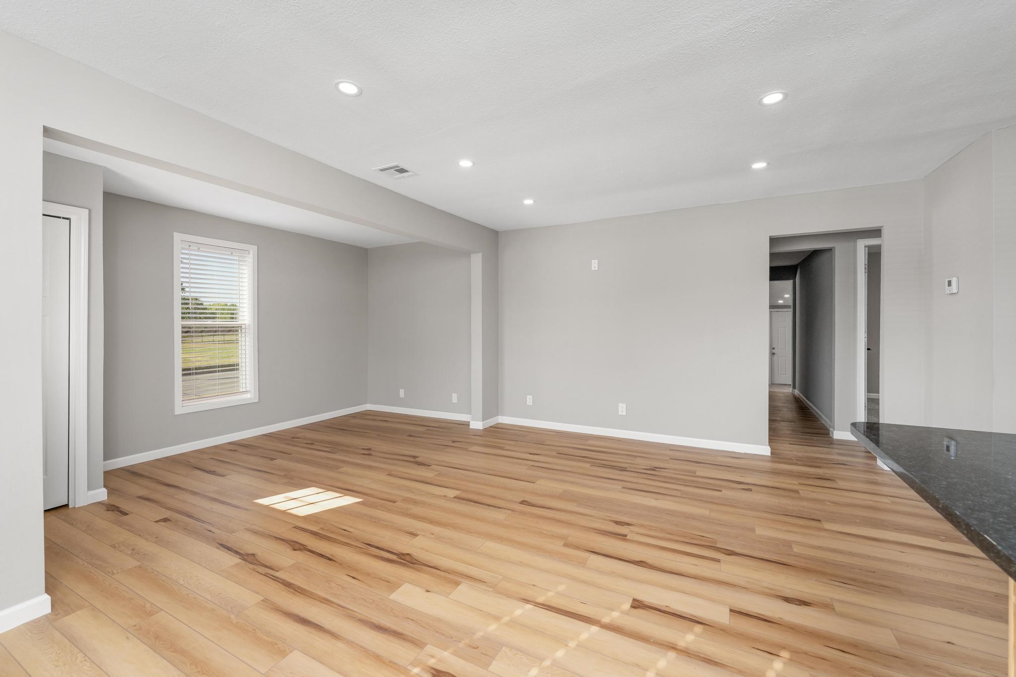 859 S Fountain Property Photo 7