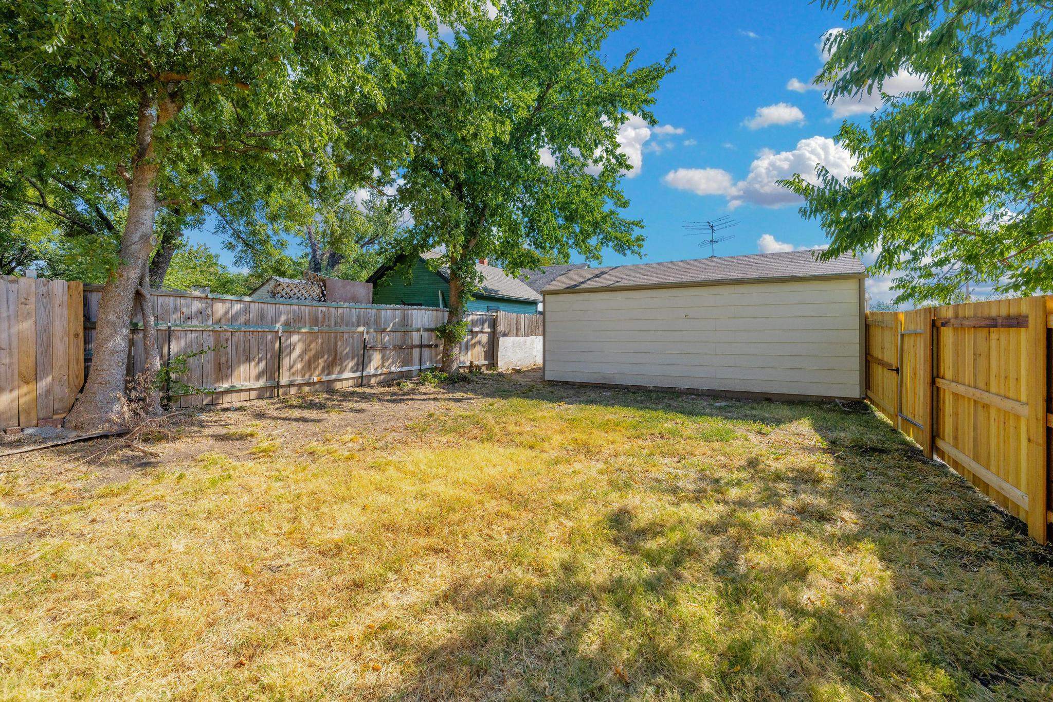 859 S Fountain Property Photo 32