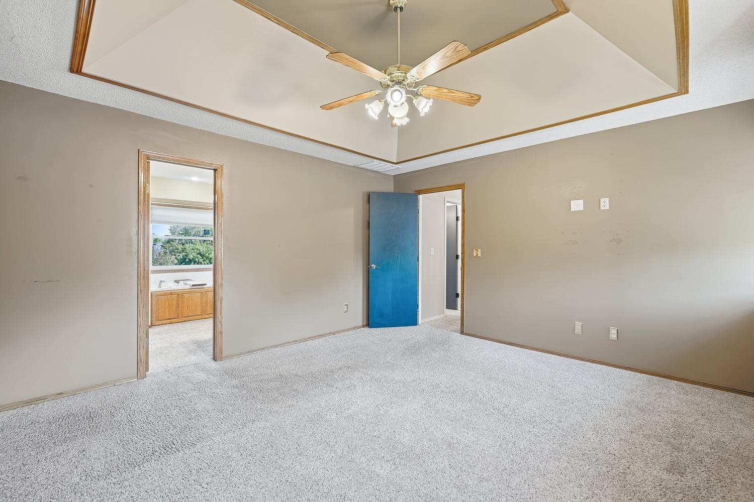 4 E 2nd Circle Property Photo 13