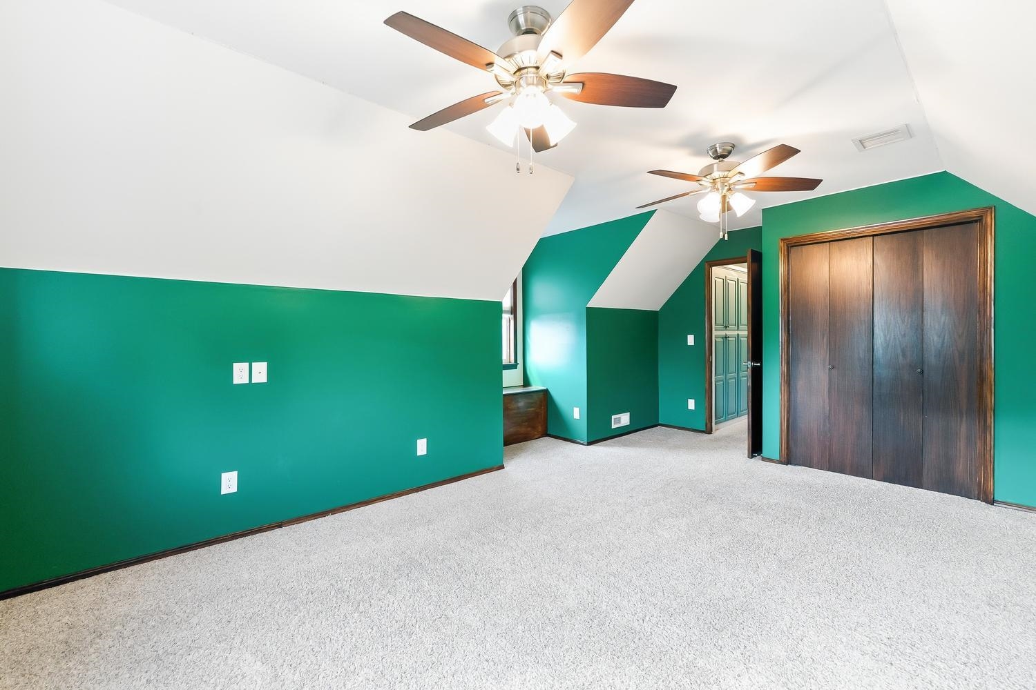 4 E 2nd Circle Property Photo 21
