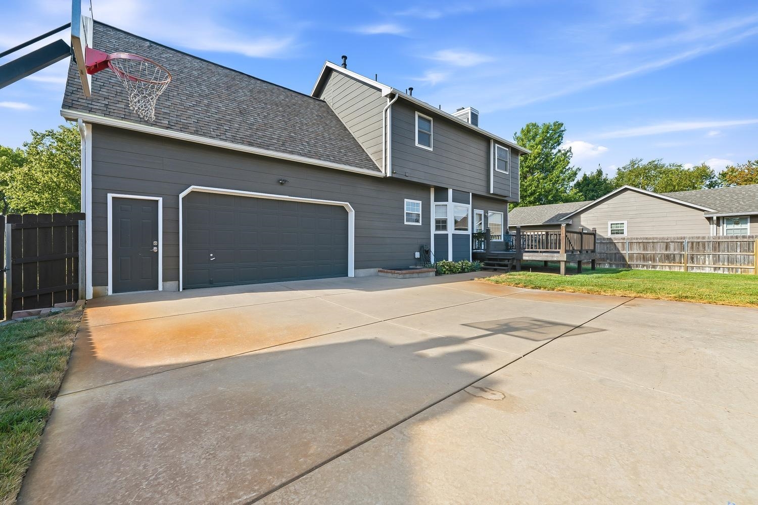 4 E 2nd Circle Property Photo 27