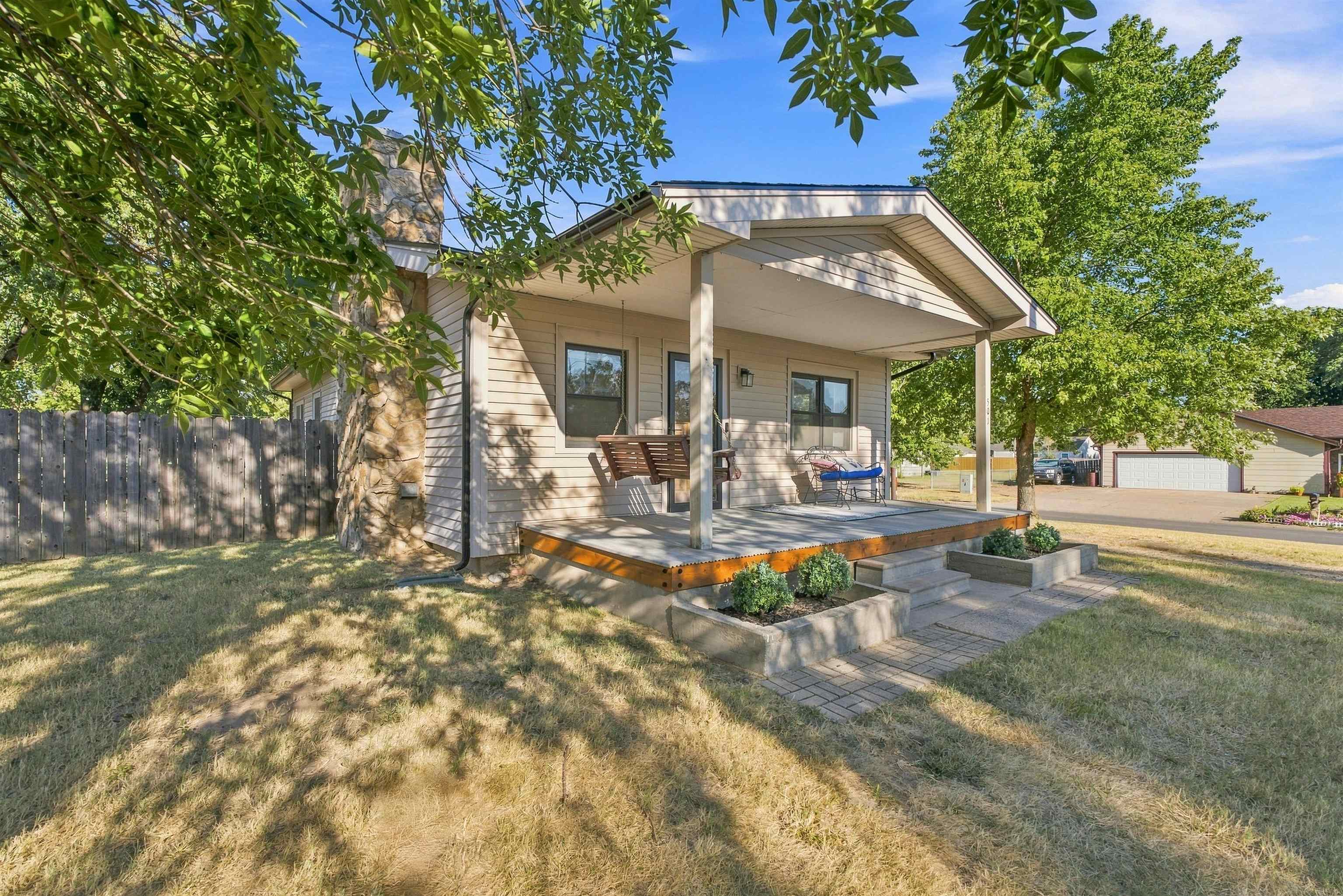 501 S Opal Property Photo 2