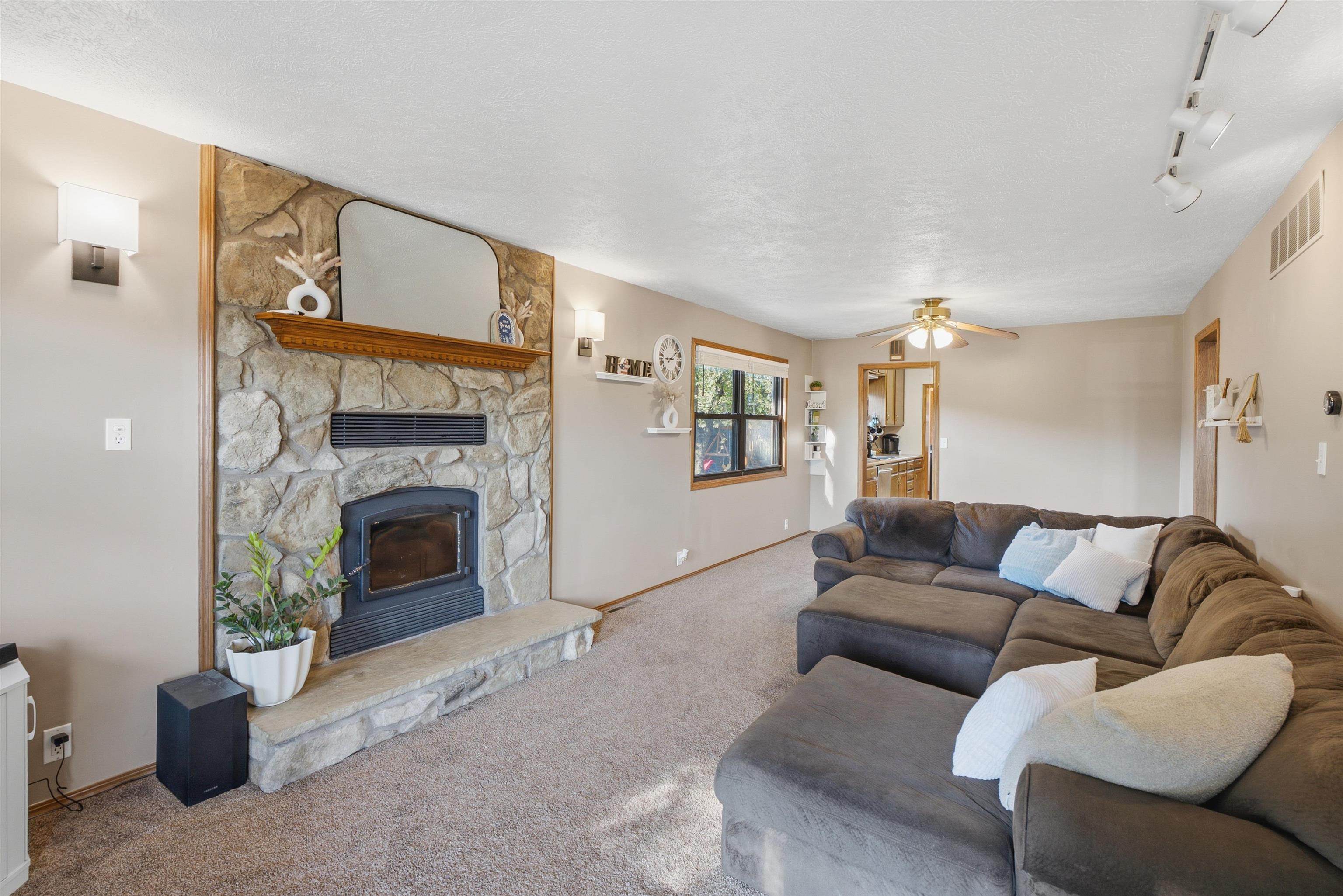 501 S Opal Property Photo 6
