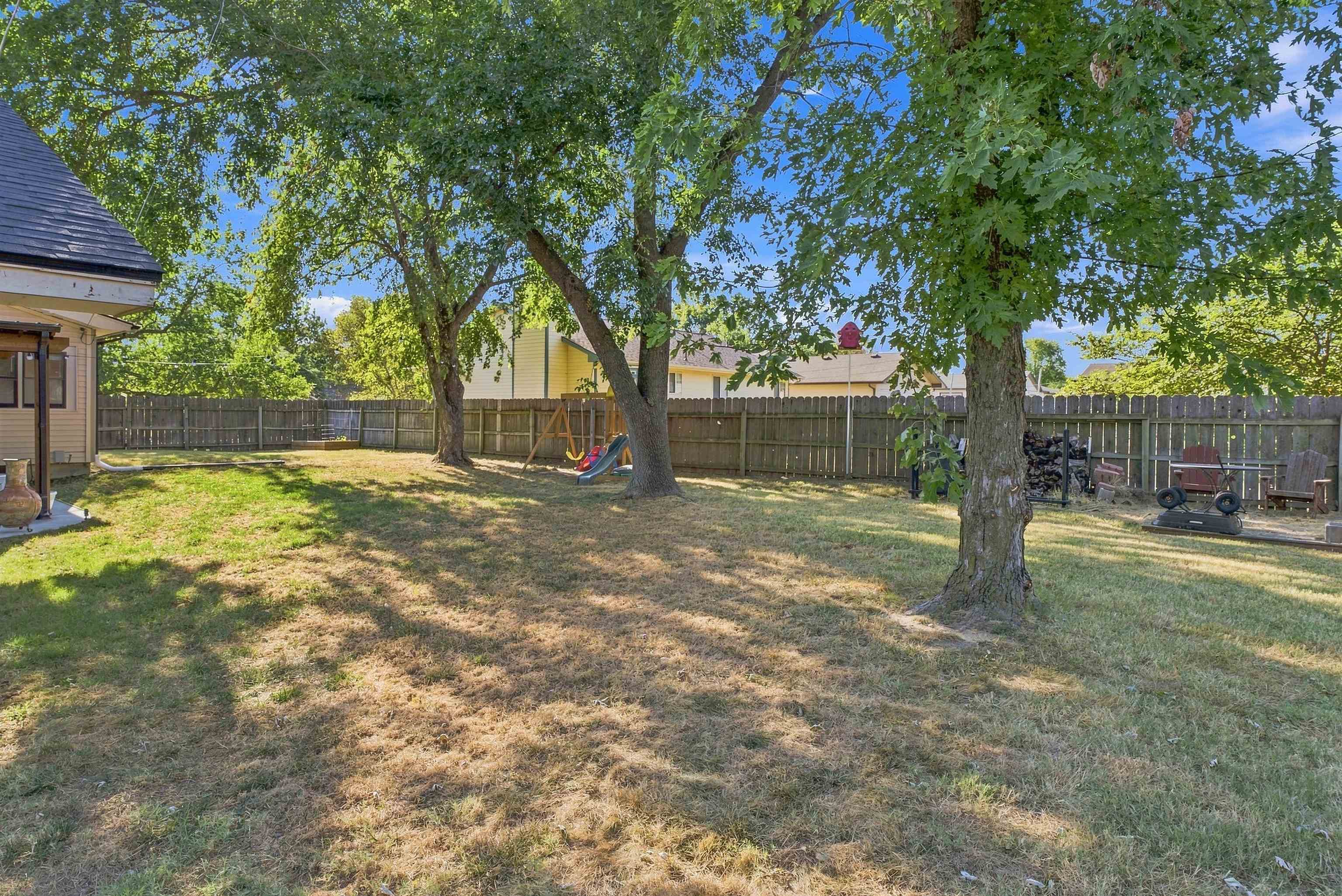 501 S Opal Property Photo 32