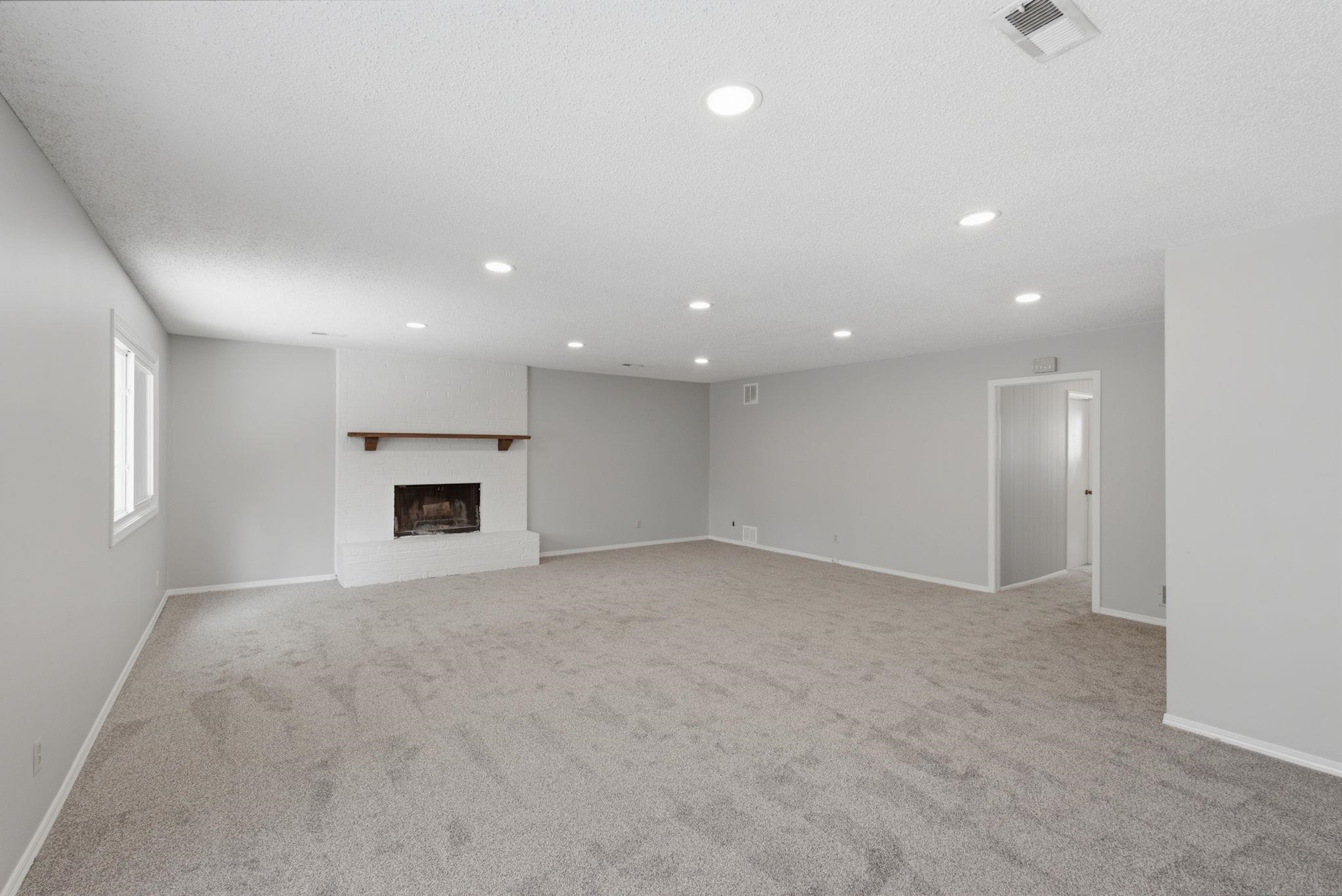 4565 N Hillcrest Property Photo 22