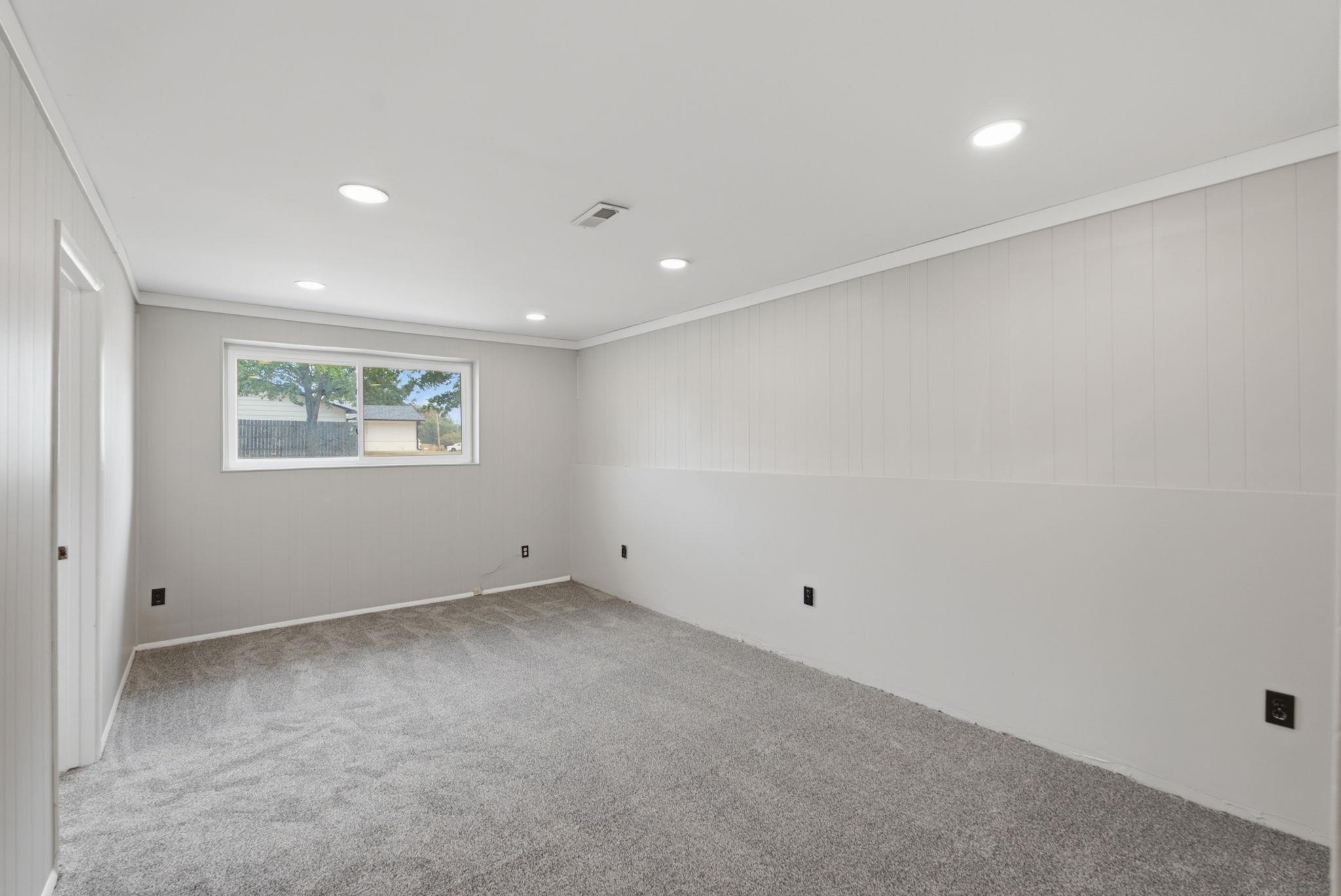 4565 N Hillcrest Property Photo 25